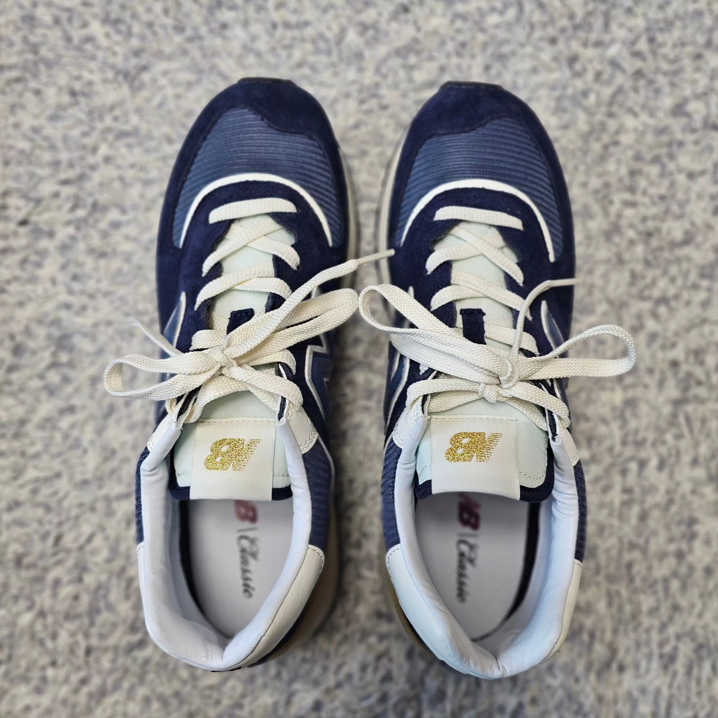 New Balance 574 Legacy Navy 착용 스타일 - 3