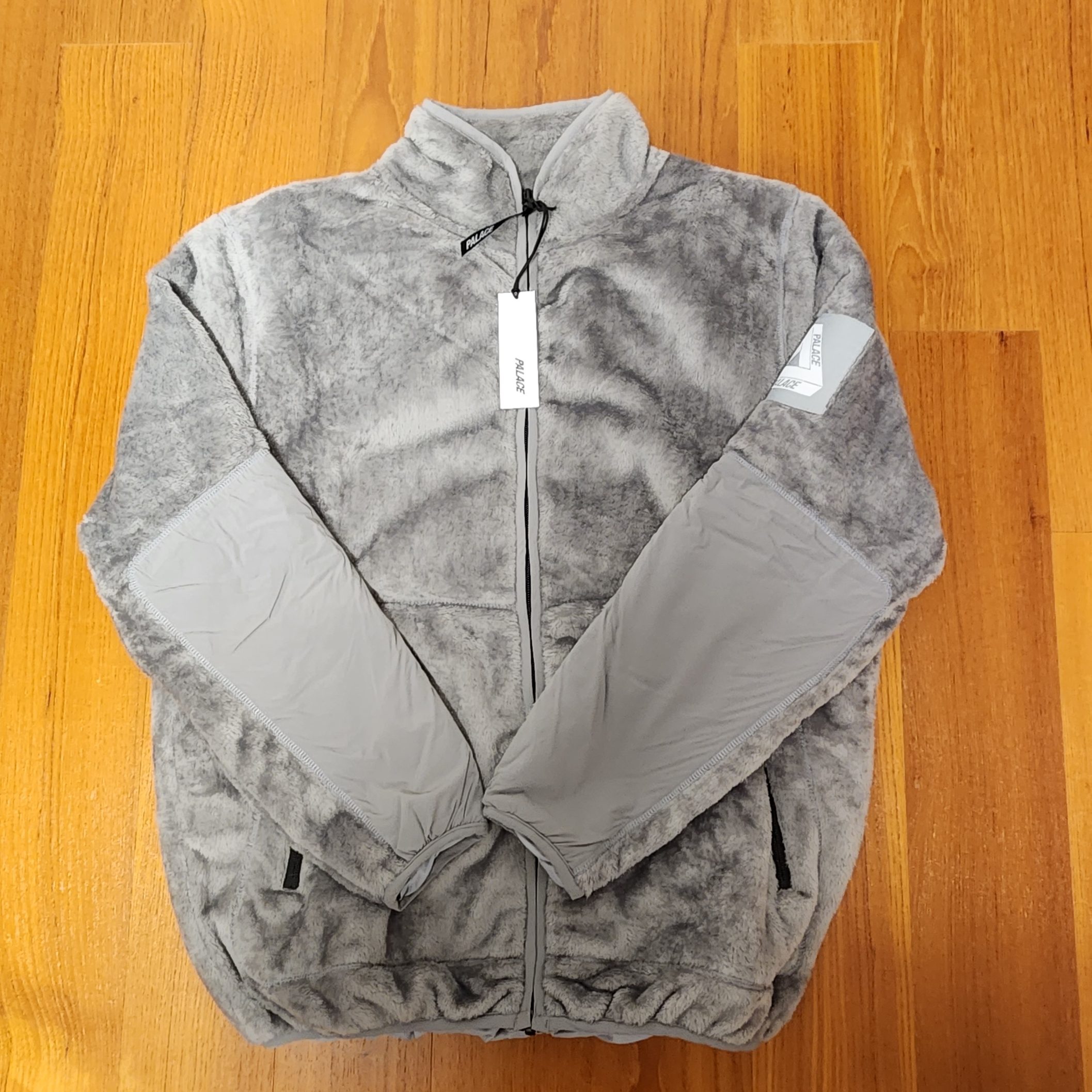 Palace Tech Fleece Funnel Light Grey - 23FW 착용 스타일 - 1