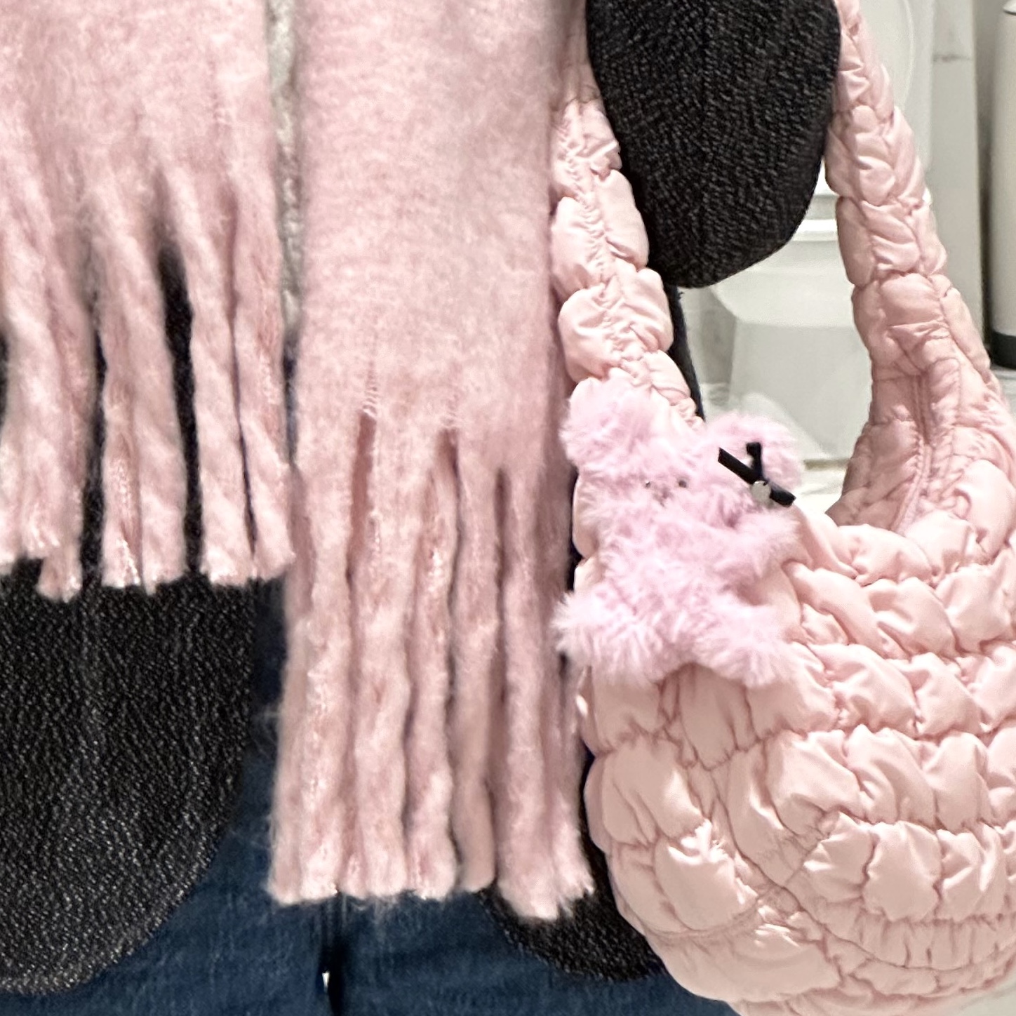 COS Quilted Mini Bag Pink 착용 스타일