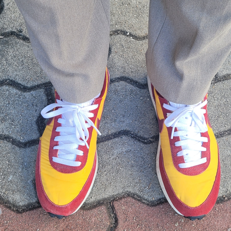 Nike Air Tailwind 79 University Gold Team Red 착용 스타일