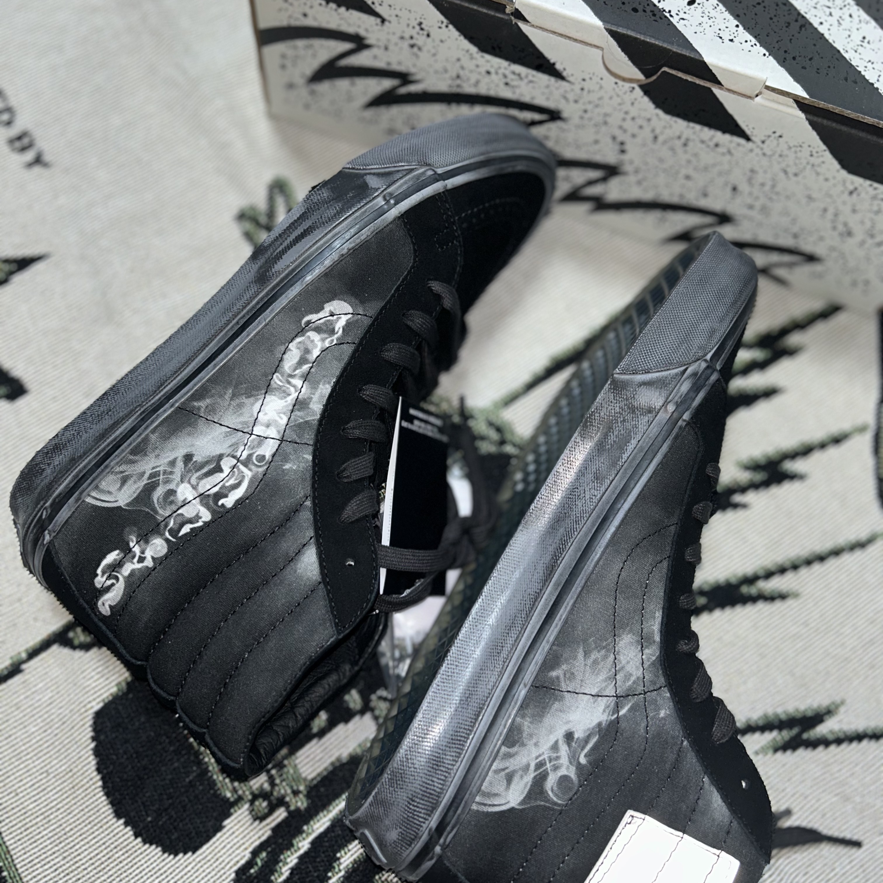 Vans Vault x Concepts Sk8-Hi LX Black Smoke 착용 스타일 - 9