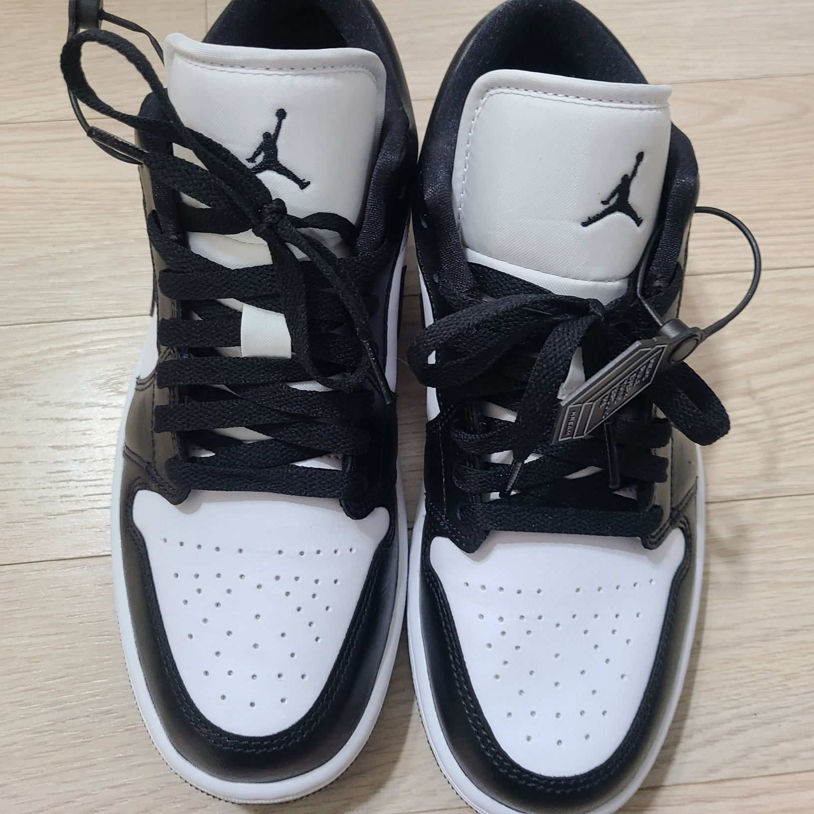 (W) Jordan 1 Low Black and White 착용 스타일 - 3