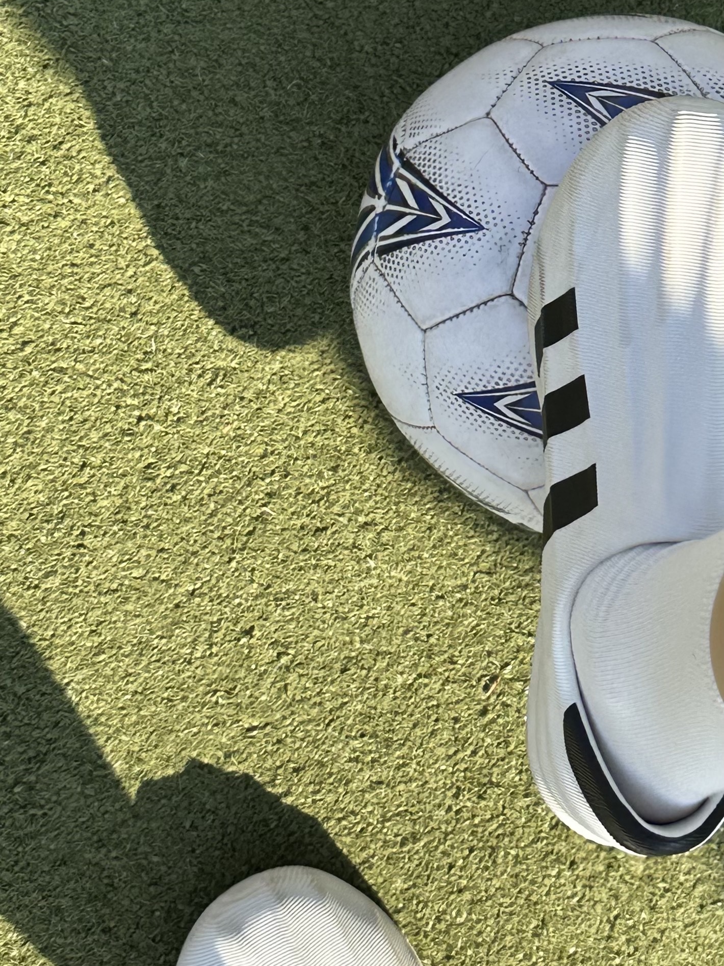 Adidas Adifom Superstar Core White 착용 스타일 - 1