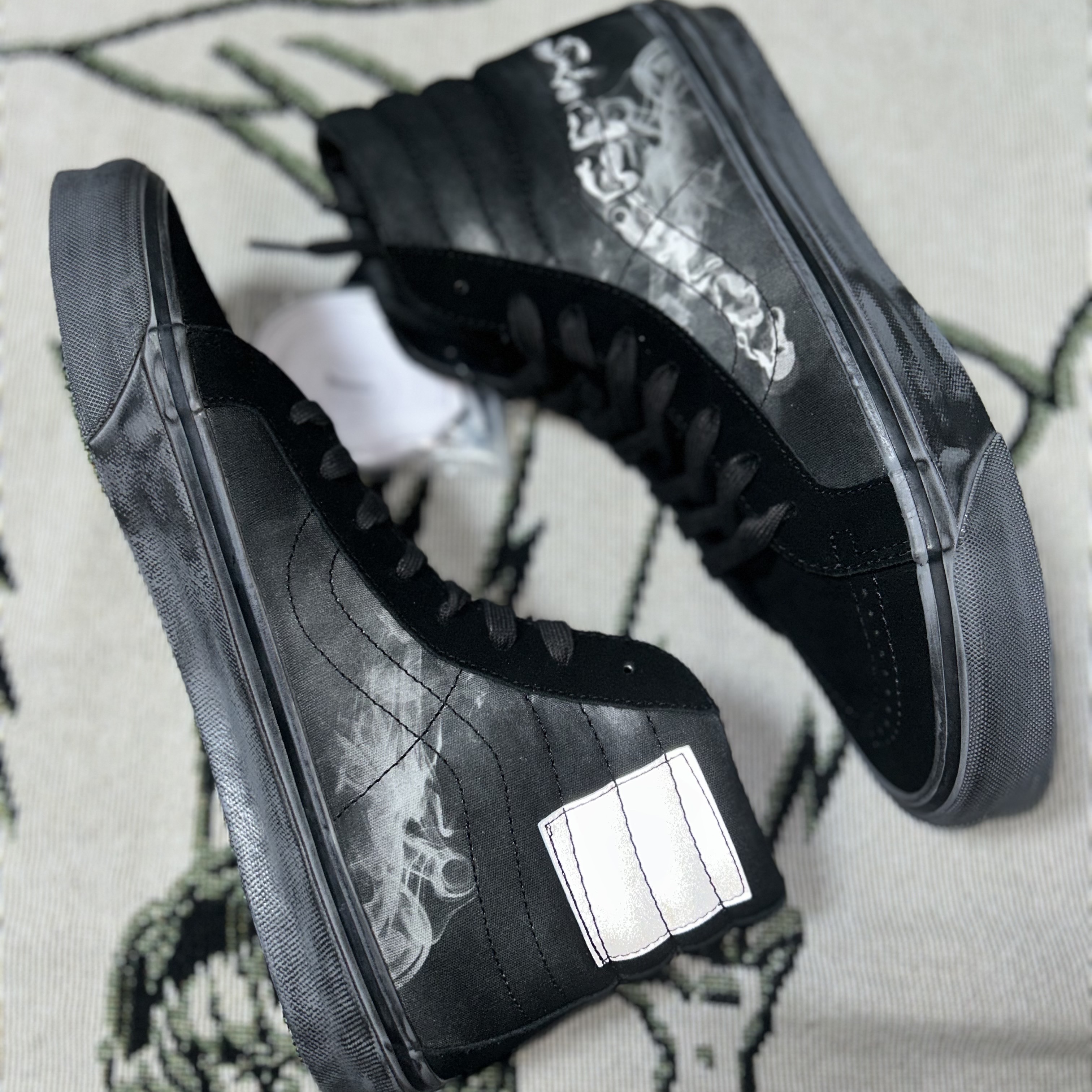 Vans Vault x Concepts Sk8-Hi LX Black Smoke 착용 스타일 - 4