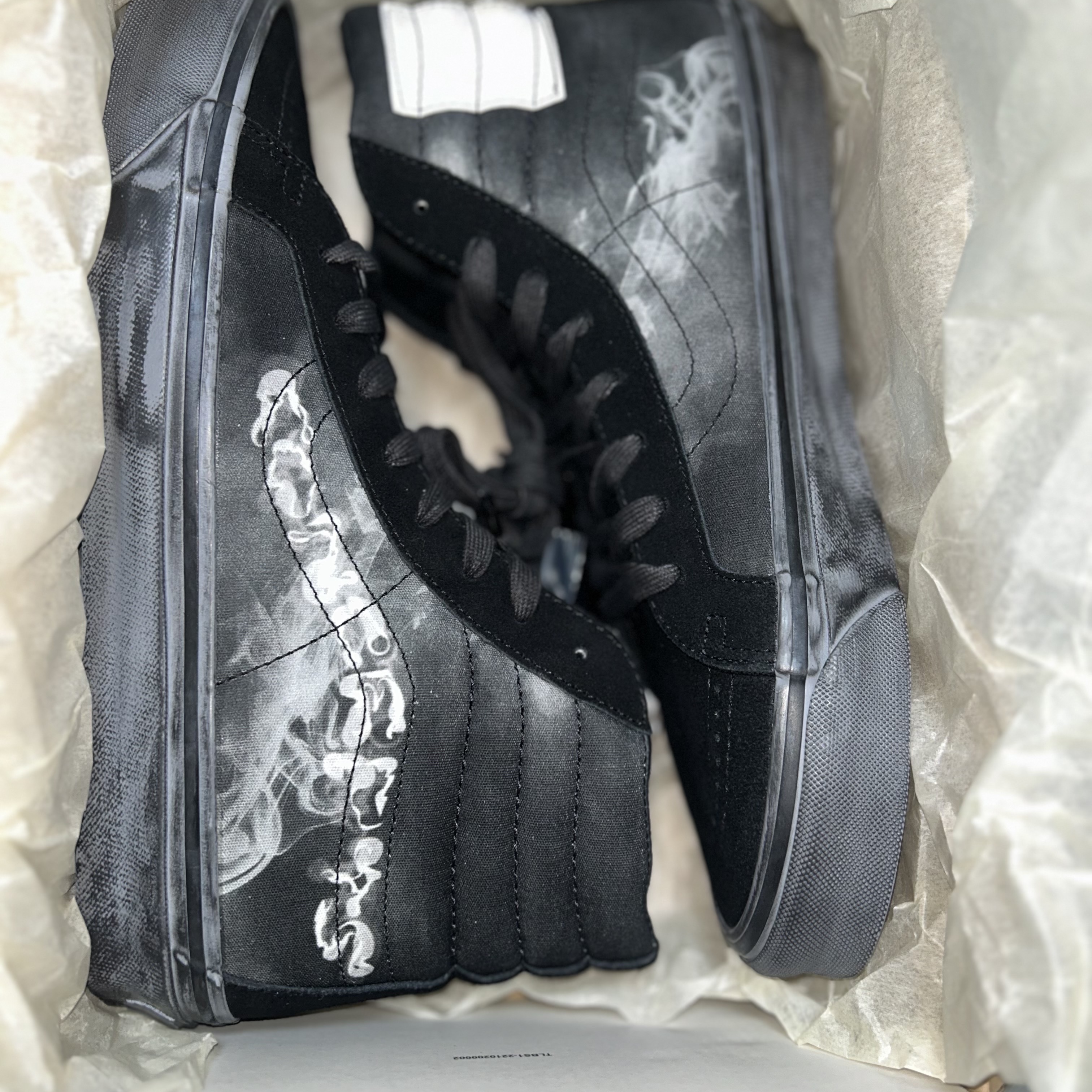 Vans Vault x Concepts Sk8-Hi LX Black Smoke 착용 스타일 - 10
