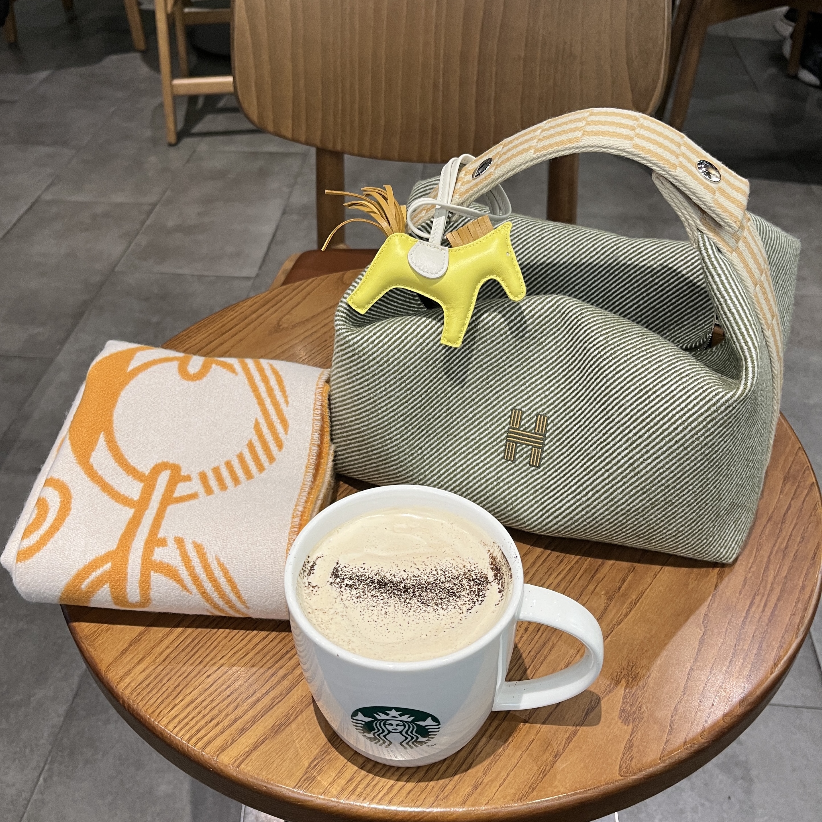 Hermes Large Bride-A-Brac H Natte Case Wool & Vert Foret 착용 스타일