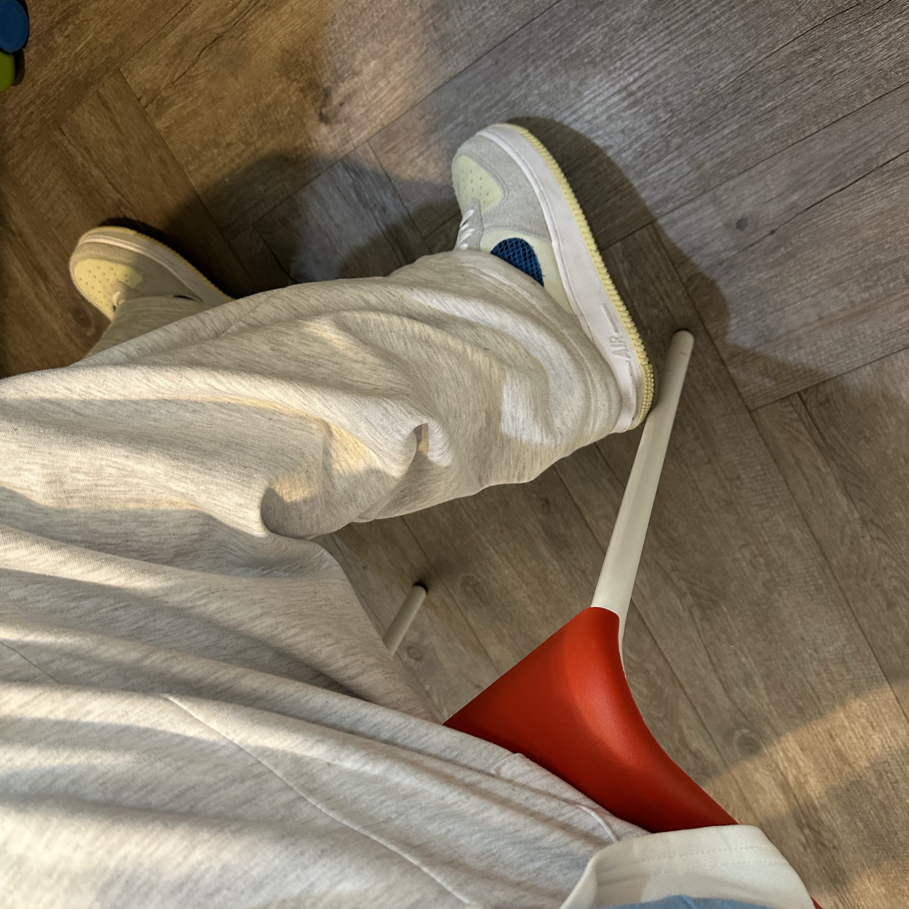 Nike x Undefeated Air Force 1 Low SP 5 On It 착용 스타일 - 2