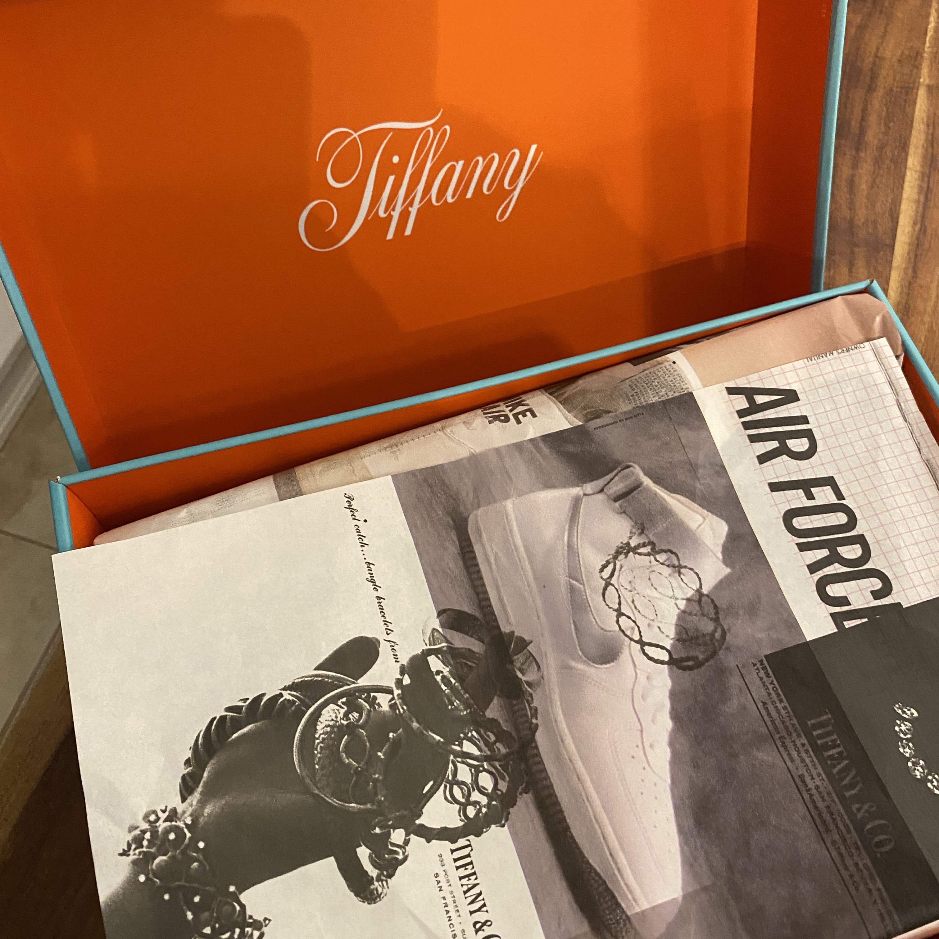 Nike x Tiffany & Co. Air Force 1 Low SP 1837, Nike x Stussy Air Force 1 '07 Mid SP Black and Light Bone 착용 스타일 - 3