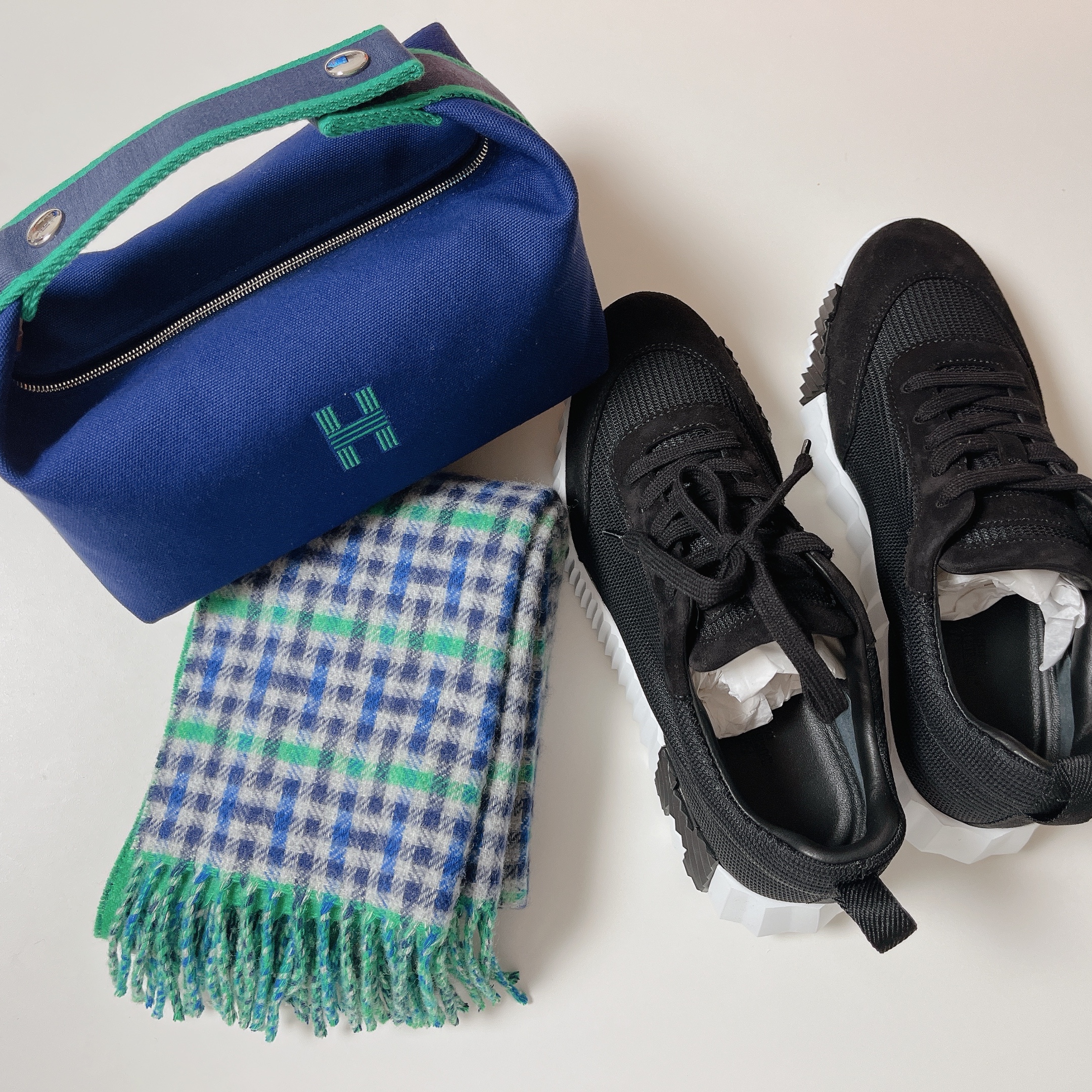 Hermes Small Bride-A-Brac Case Canvas & Marine, Hermes H Ecossais Recto Verso Muffler Gris Bleu Vert 착용 스타일