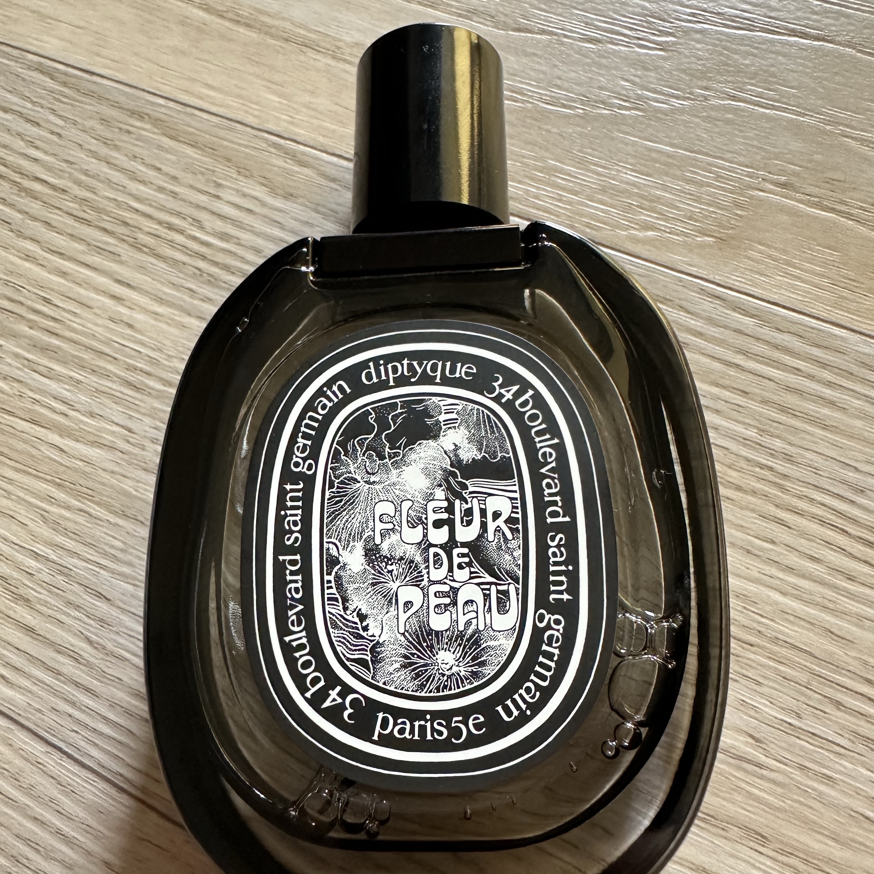 딥티크 플레르 드 뽀 오 드 퍼퓸 75ml 착용 스타일