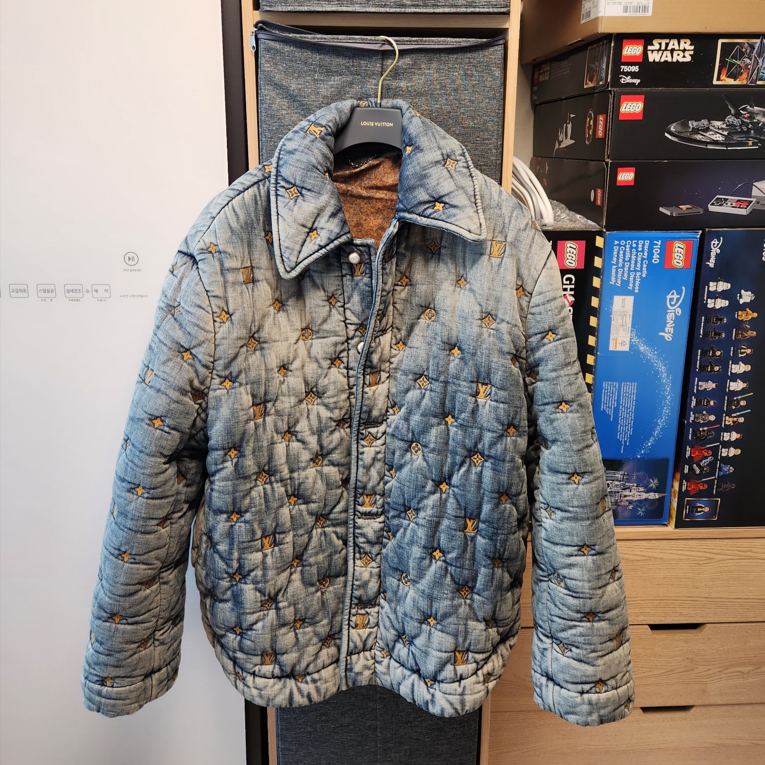 Louis Vuitton Padded Denim Monogram Overshirt Indigo 착용 스타일