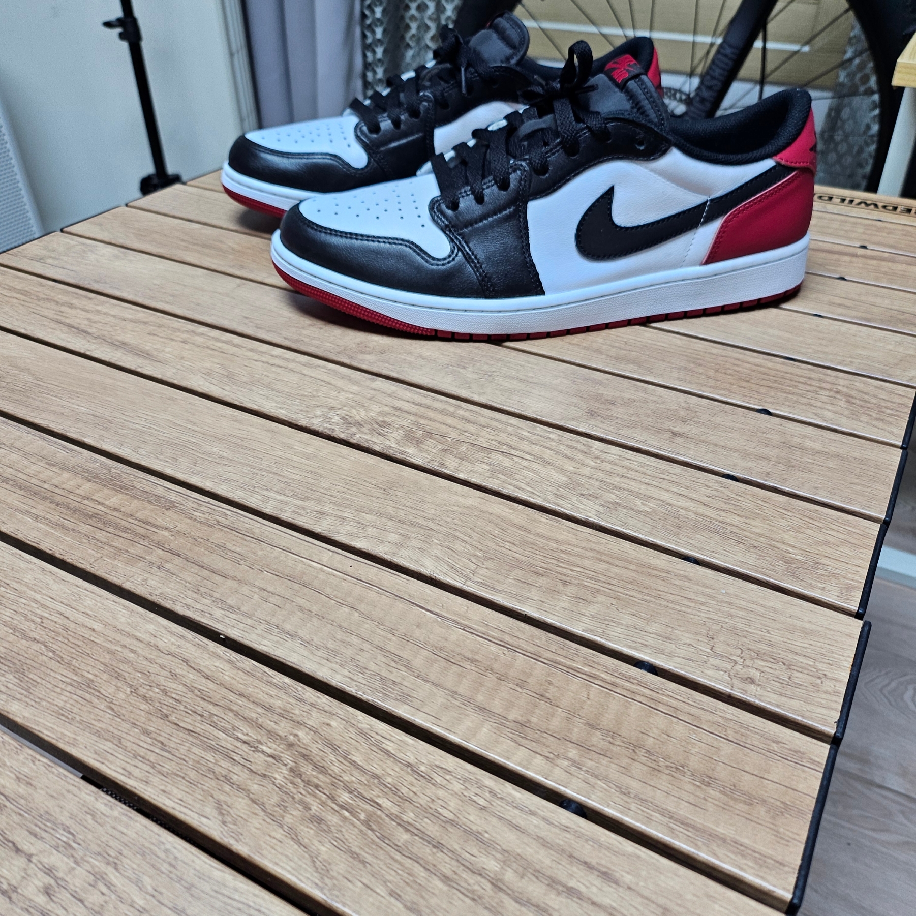Jordan 1 Retro Low OG Black Toe 착용 스타일