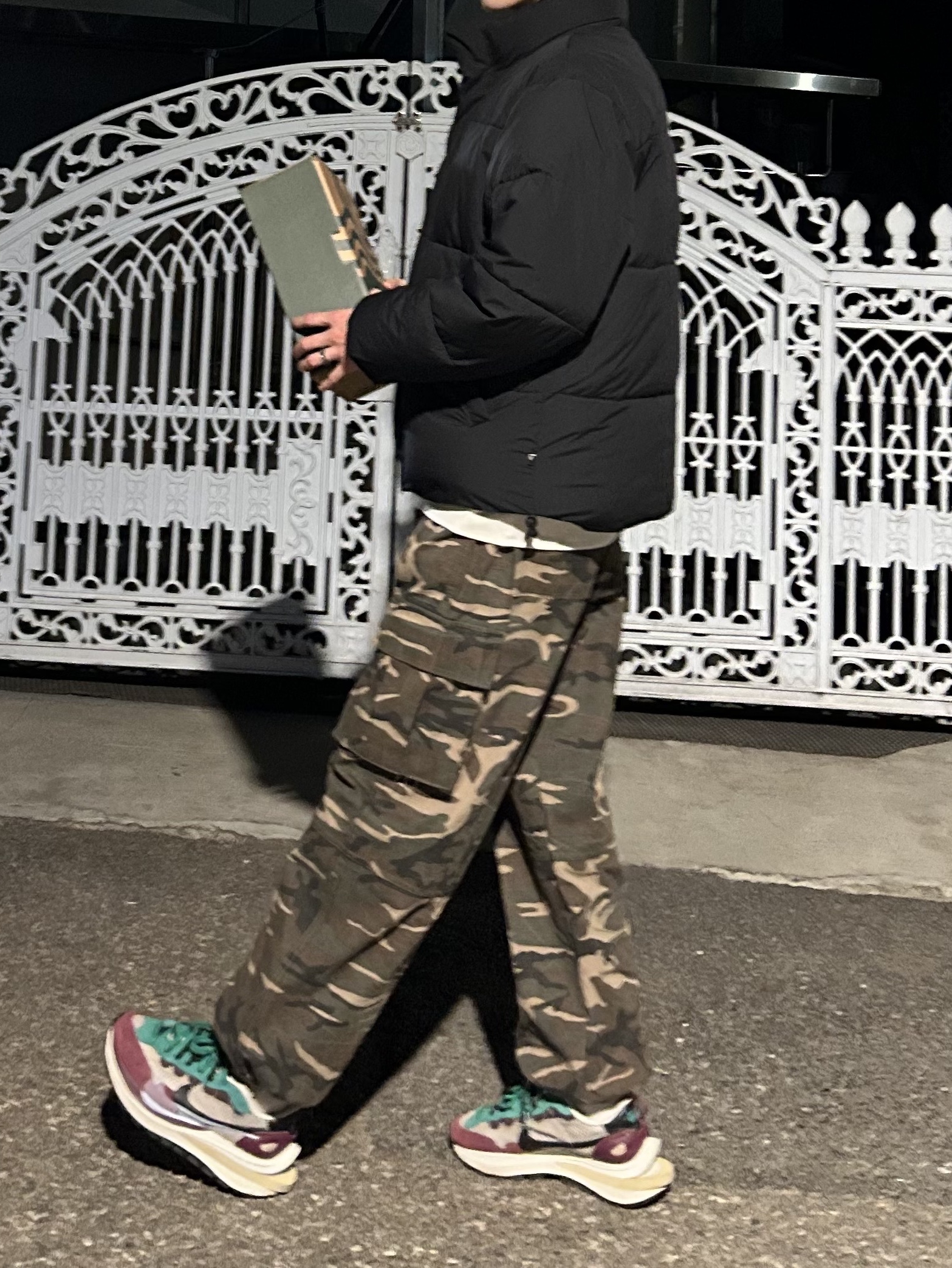Nike x Sacai VaporWaffle String & Black Villain Red 착용 스타일