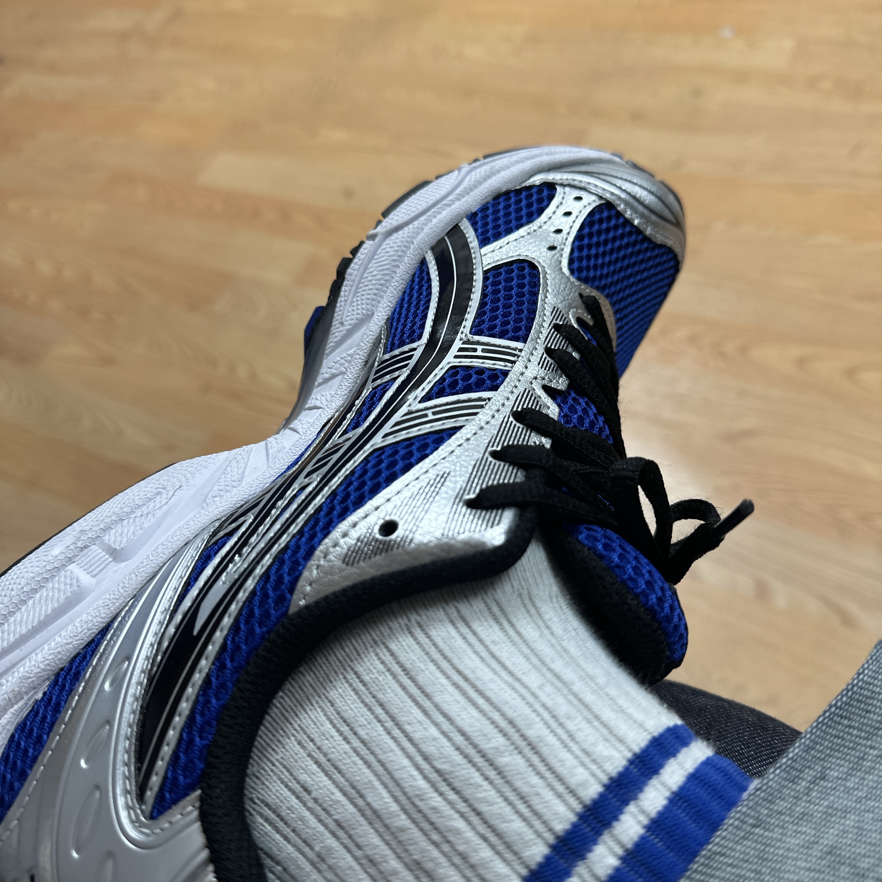 Asics Gel-Kayano 14 Monaco Blue Black 착용 스타일