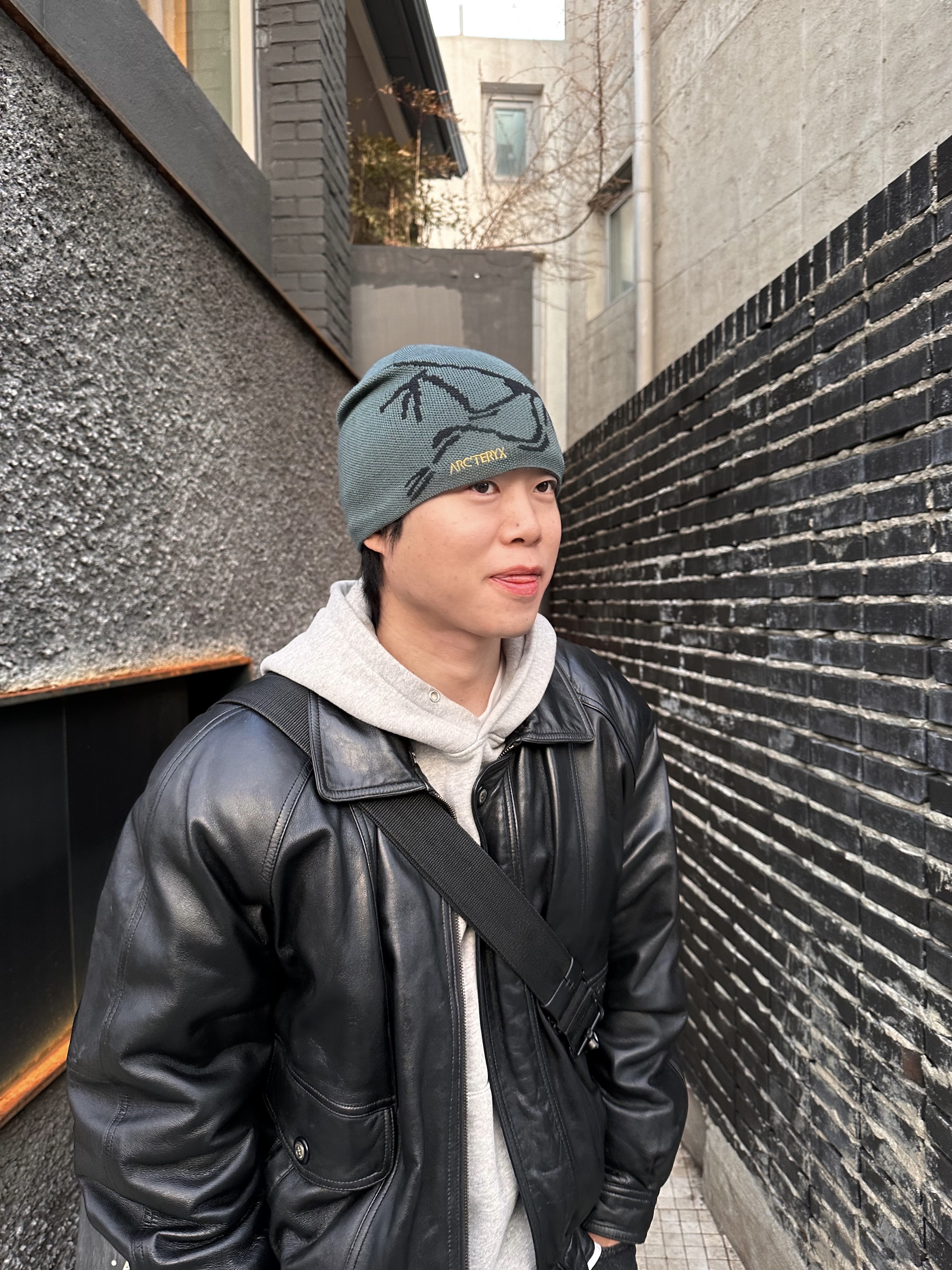 Arc'teryx Bird Head Toque Dark Magic 착용 스타일 - 3