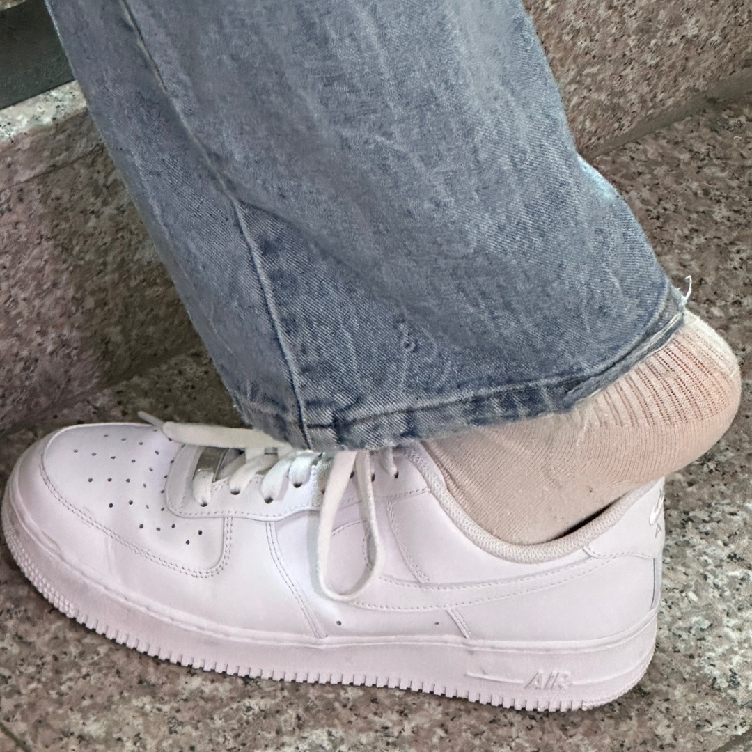 Nike Air Force 1 '07 Low White 착용 스타일 - 2