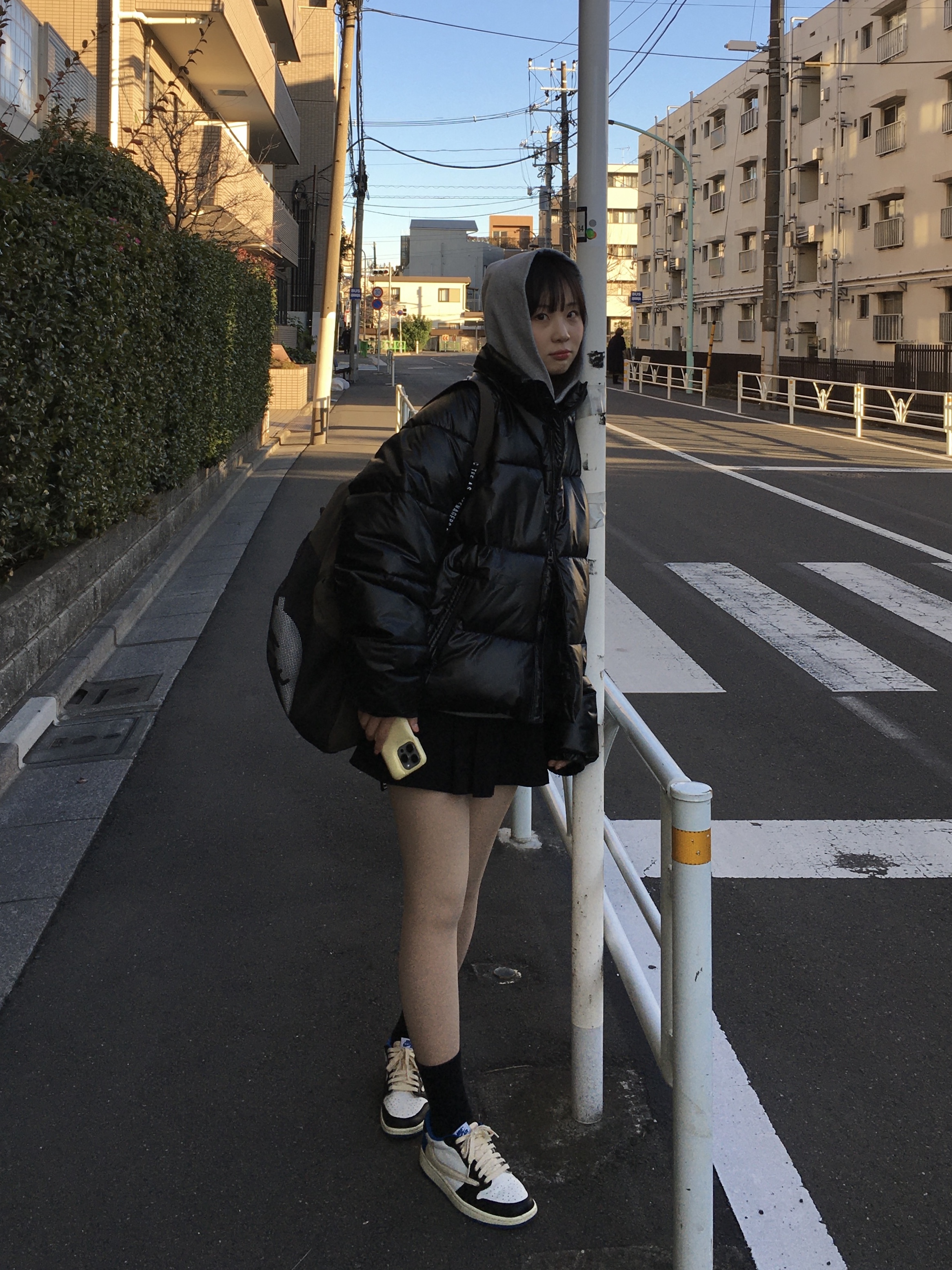 Jordan 1 x Travis Scott x Fragment Retro Low OG SP Military Blue, Human Made Drawstring Backpack Olive Drab 착용 스타일