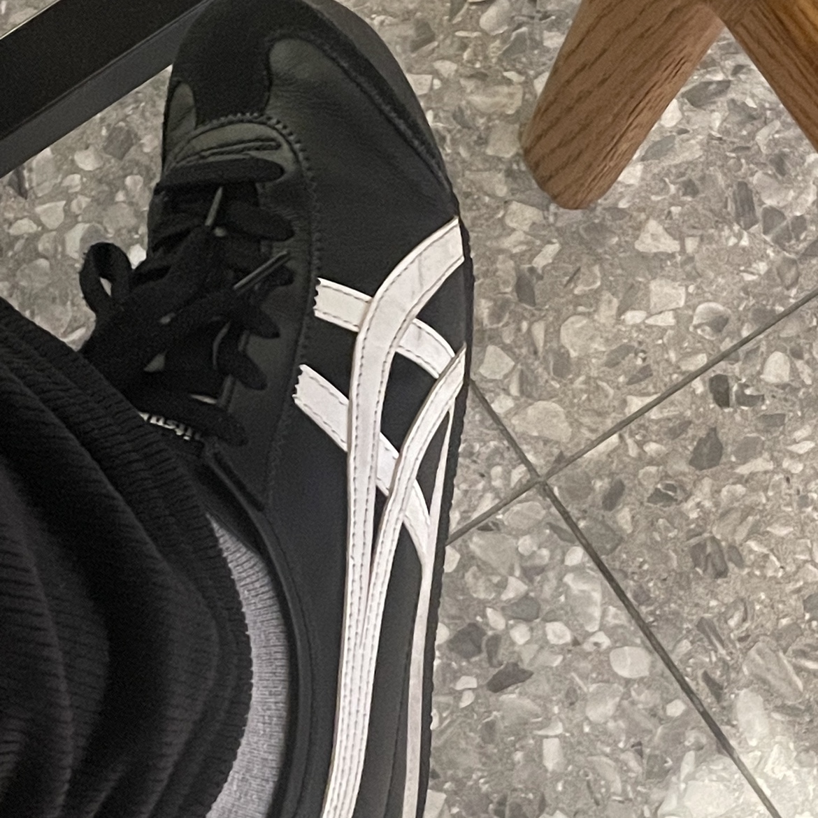 Onitsuka Tiger Mexico 66 Black White 착용 스타일
