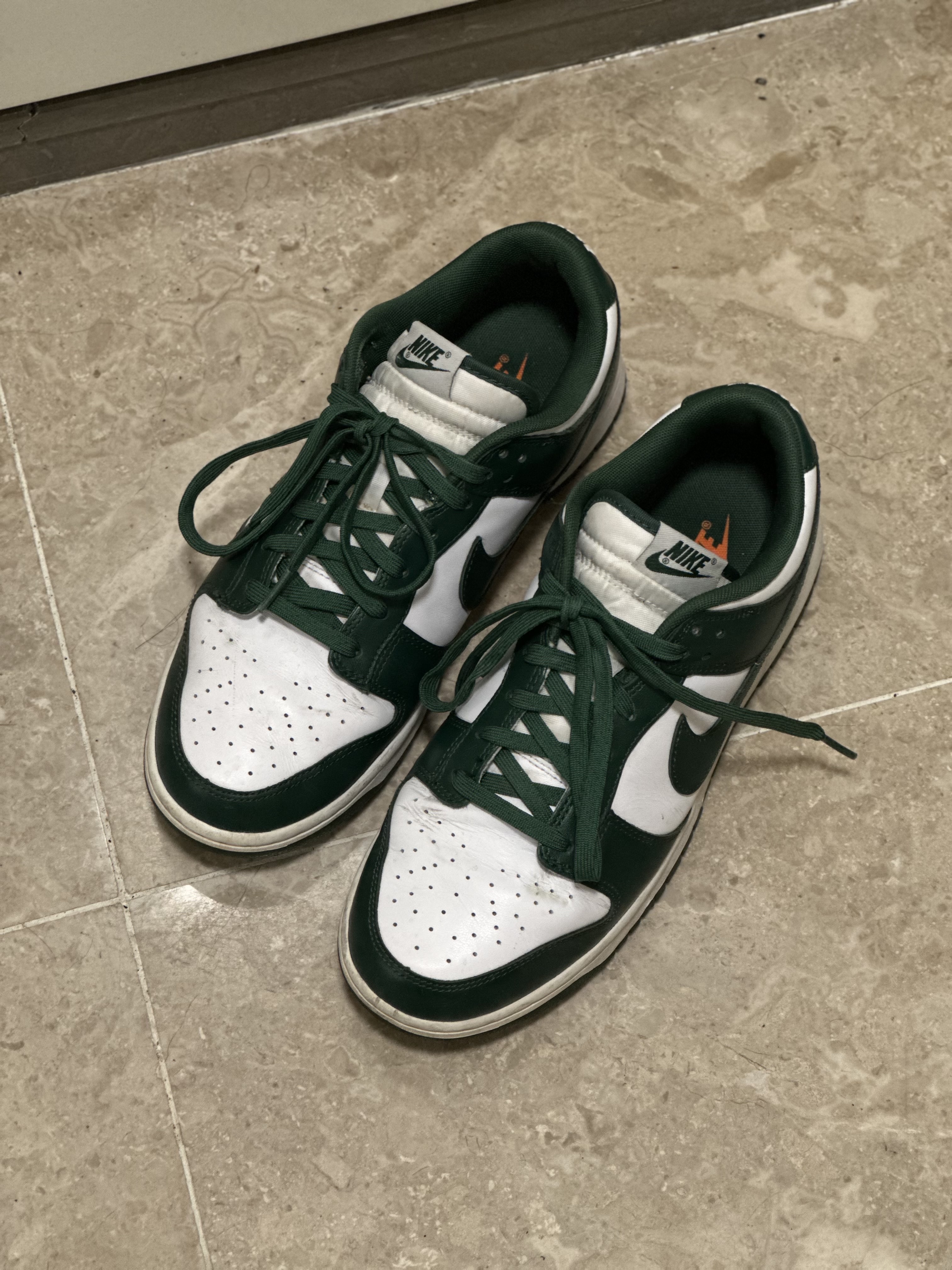 Nike Dunk Low Retro Varsity Green 착용 스타일 - 2