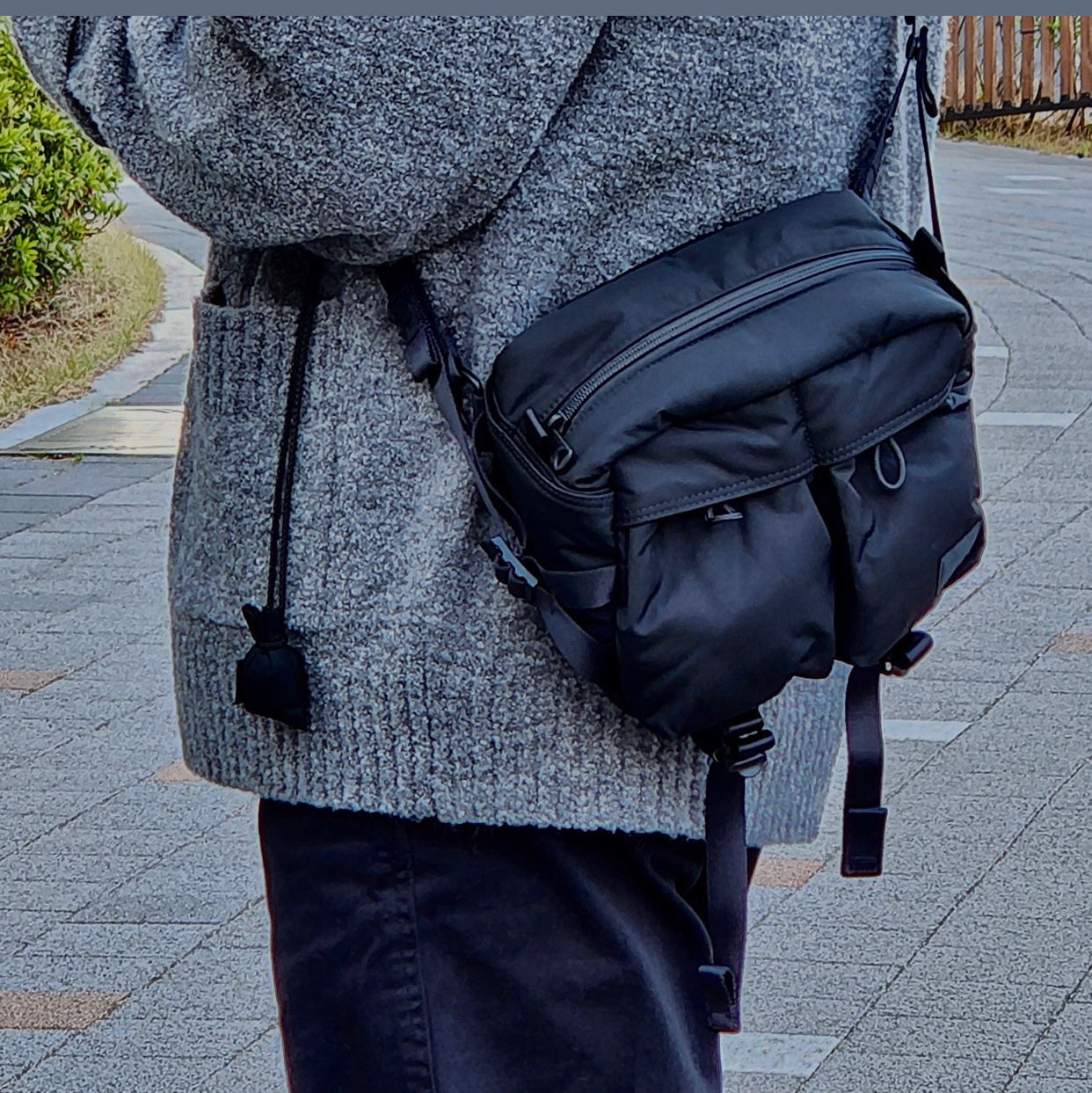 Porter Senses Shoulder Pack Black 착용 스타일