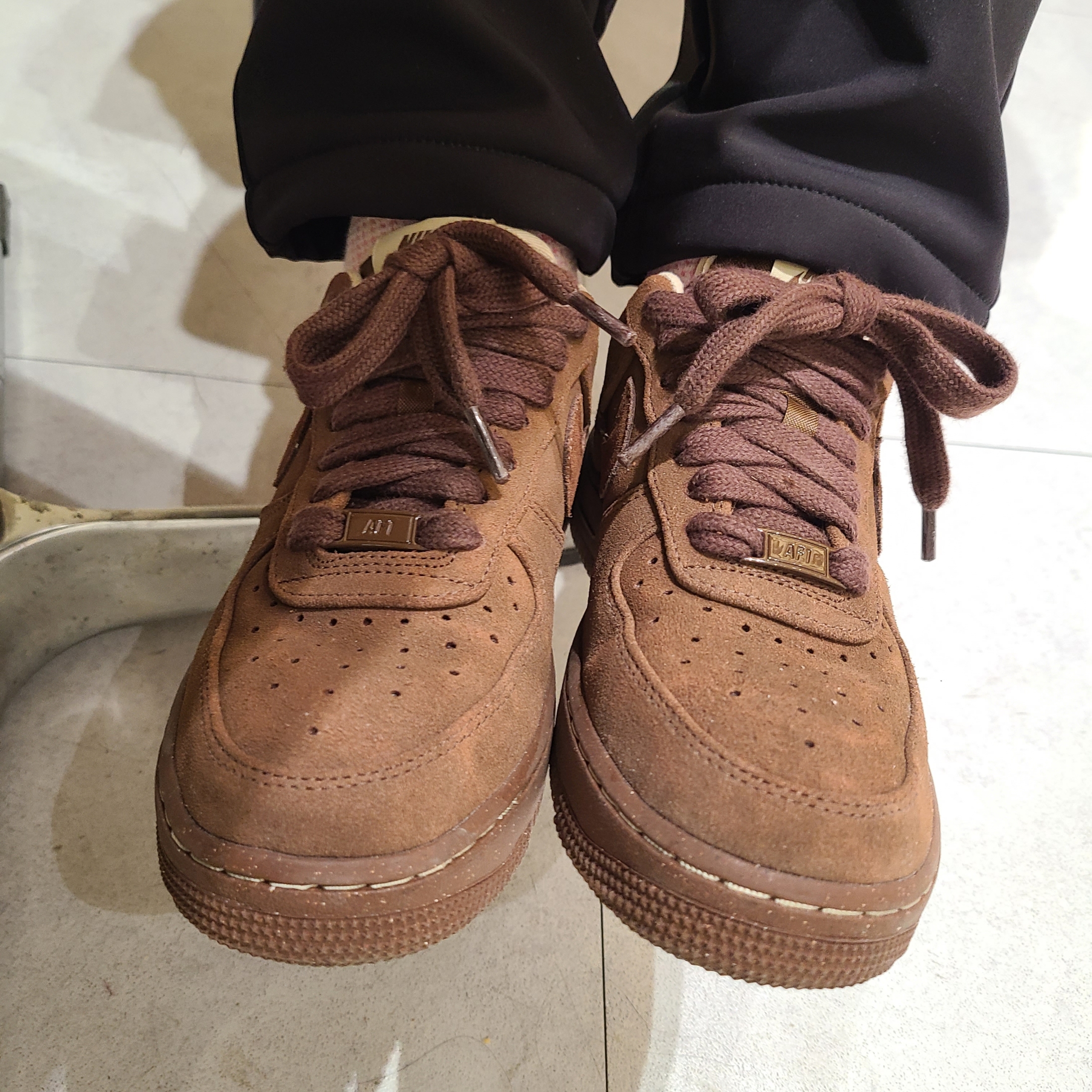 (W) Nike Air Force 1 '07 Cacao Wow 착용 스타일 - 1