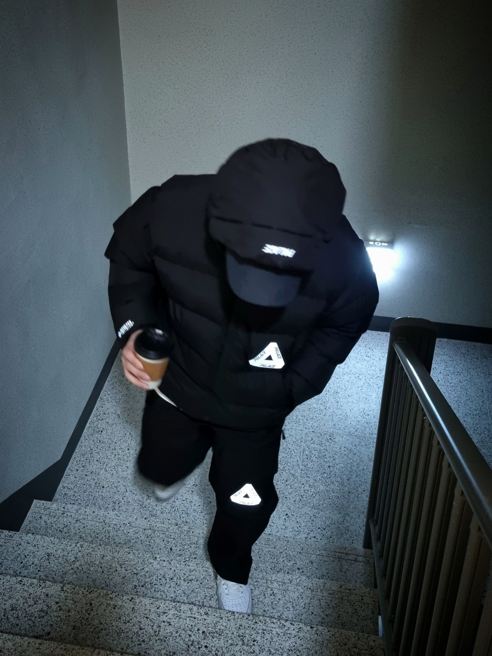 Palace Gore-Tex Infinium Puffa Black - 20FW, Palace Gore-Tex The Don Pants Black - 21FW 착용 스타일