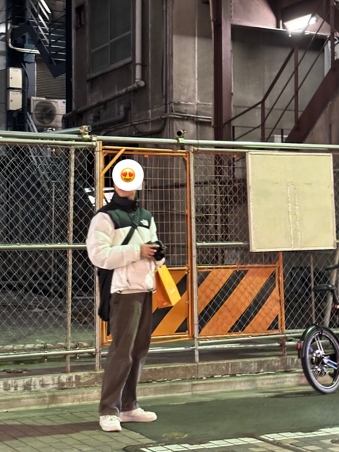The North Face 1996 Eco Nuptse Jacket White, Nike Air Force 1 '07 Low White 착용 스타일 - 1