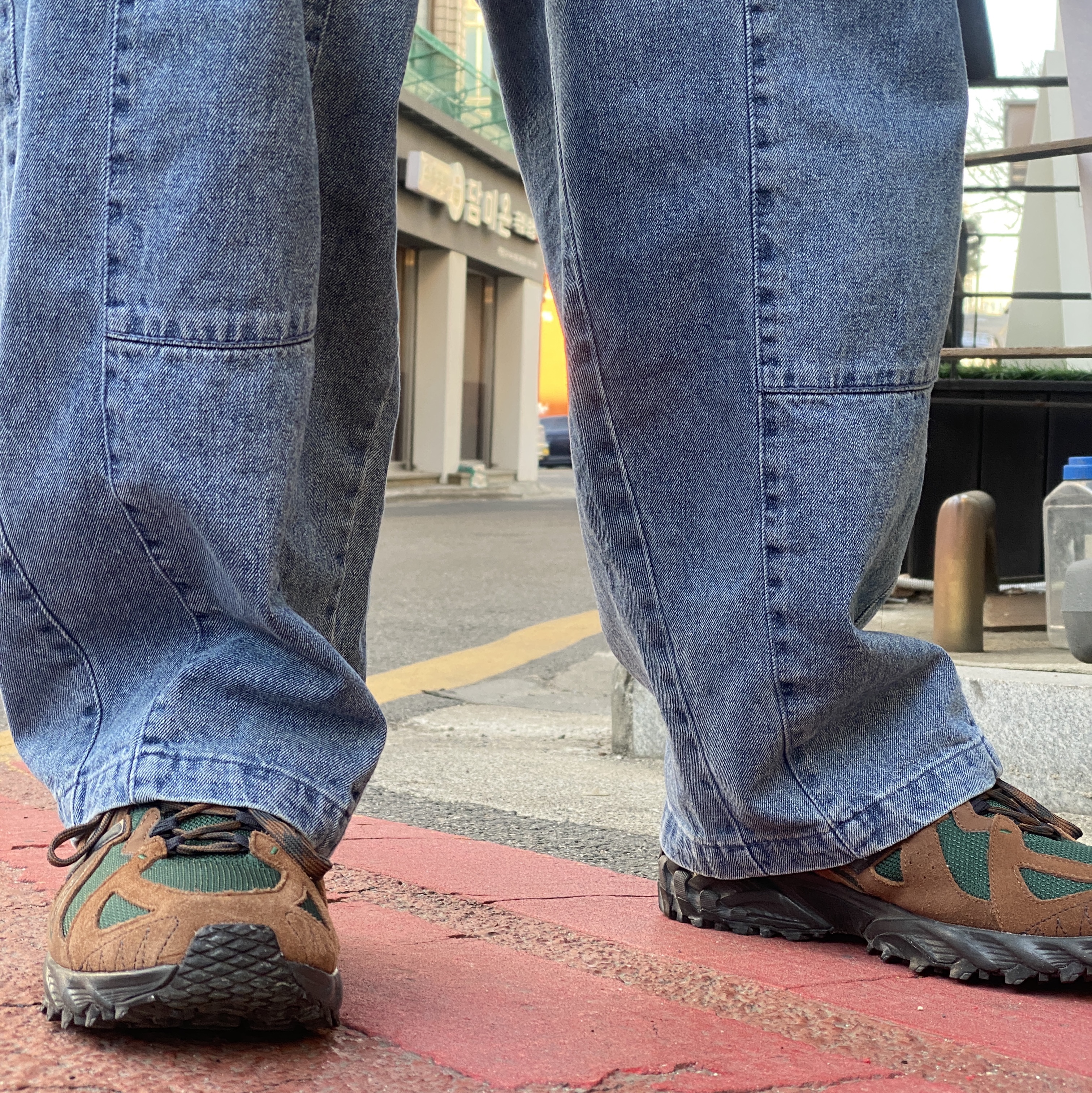 New Balance ML610T Brown 착용 스타일