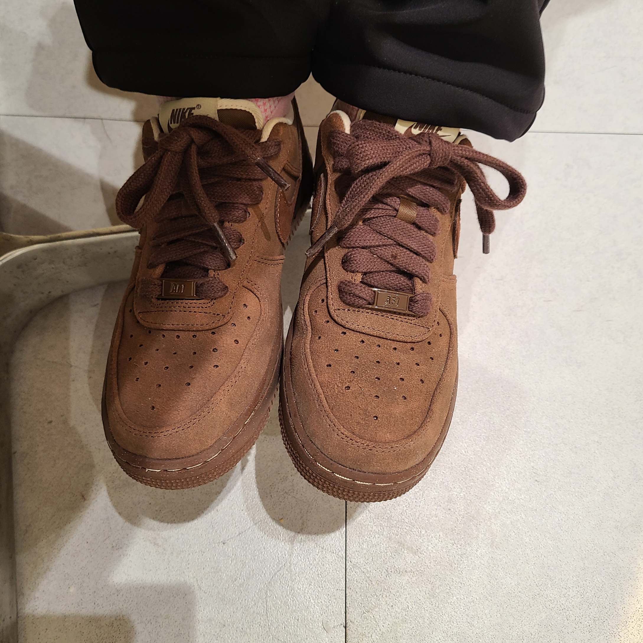 (W) Nike Air Force 1 '07 Cacao Wow 착용 스타일 - 2