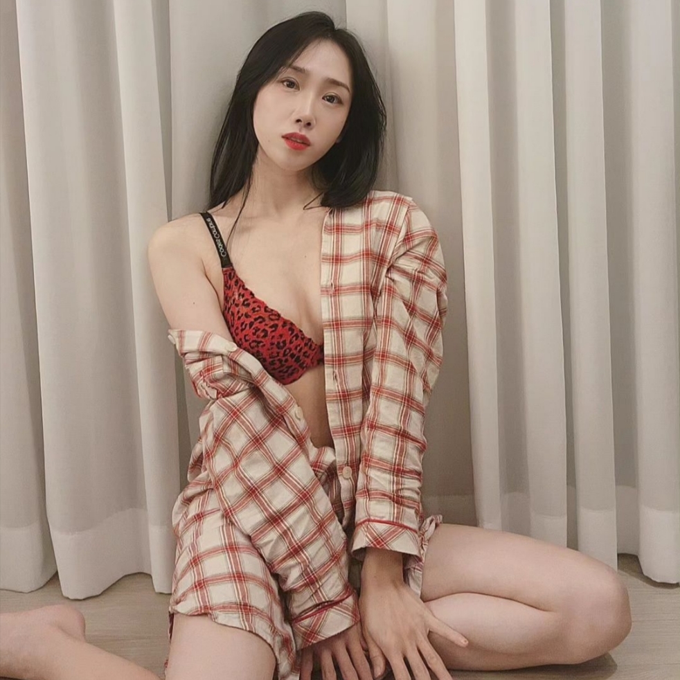 (W) Sleepy Jones Marina Pajama Set Flannel Taffeta Plaid 착용 스타일
