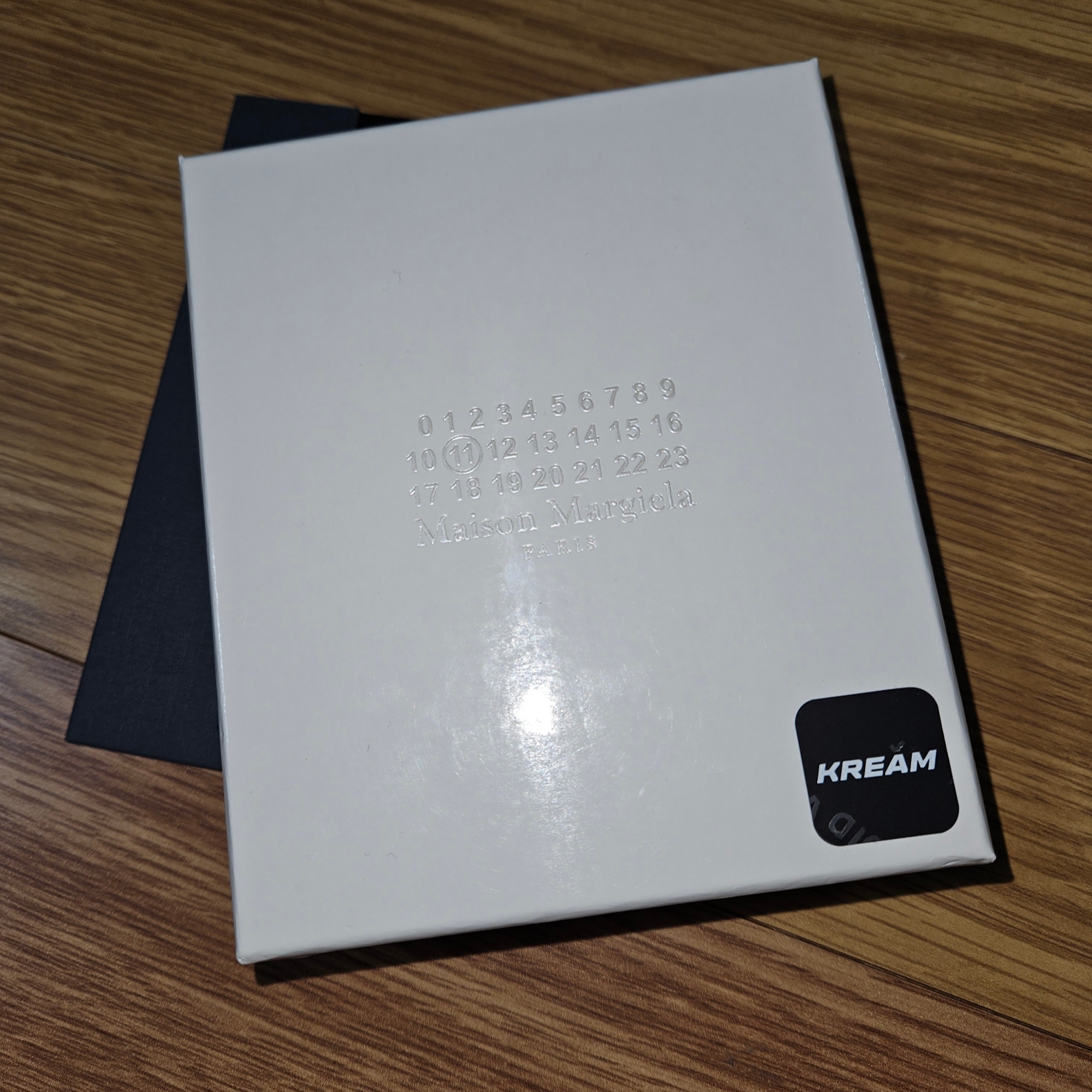 Maison Margiela Bi-Fold Wallet Black 착용 스타일 - 3