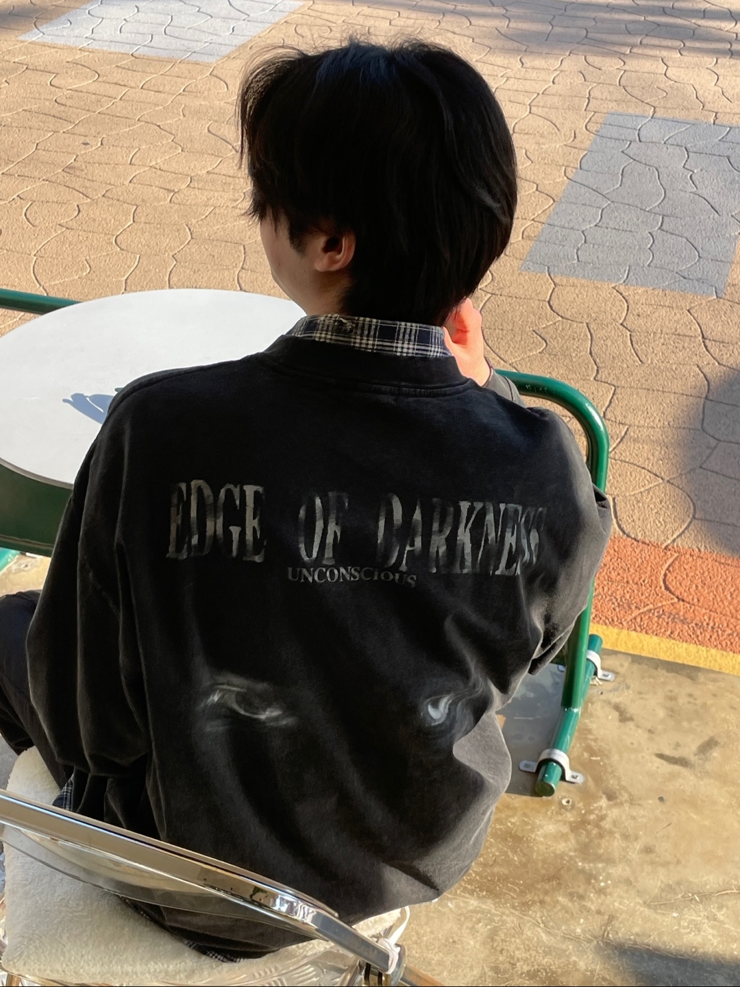 Awende Edge Of Darkness Long Sleeve Dark Grey 착용 스타일
