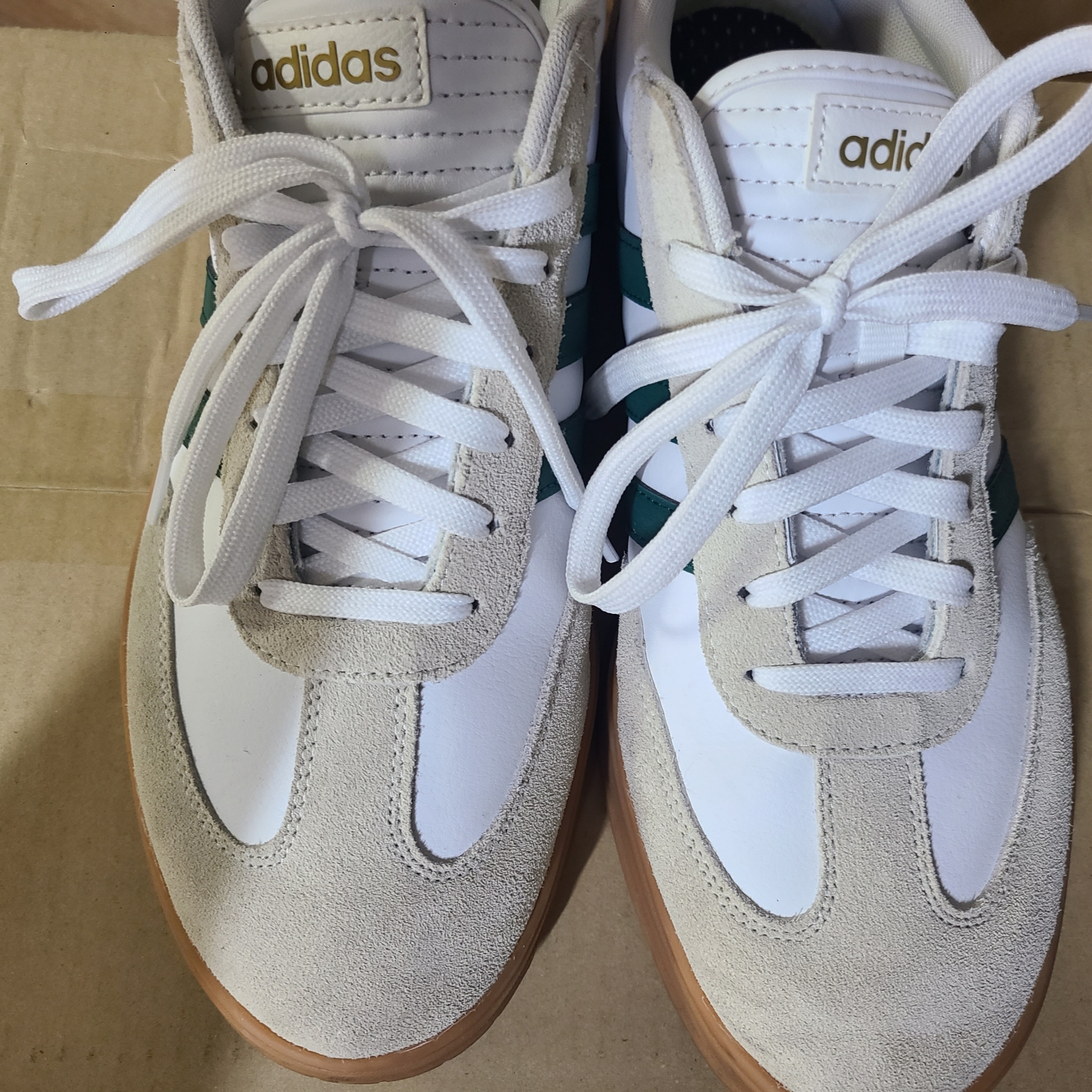 Adidas Gradas Collegiate Green 착용 스타일