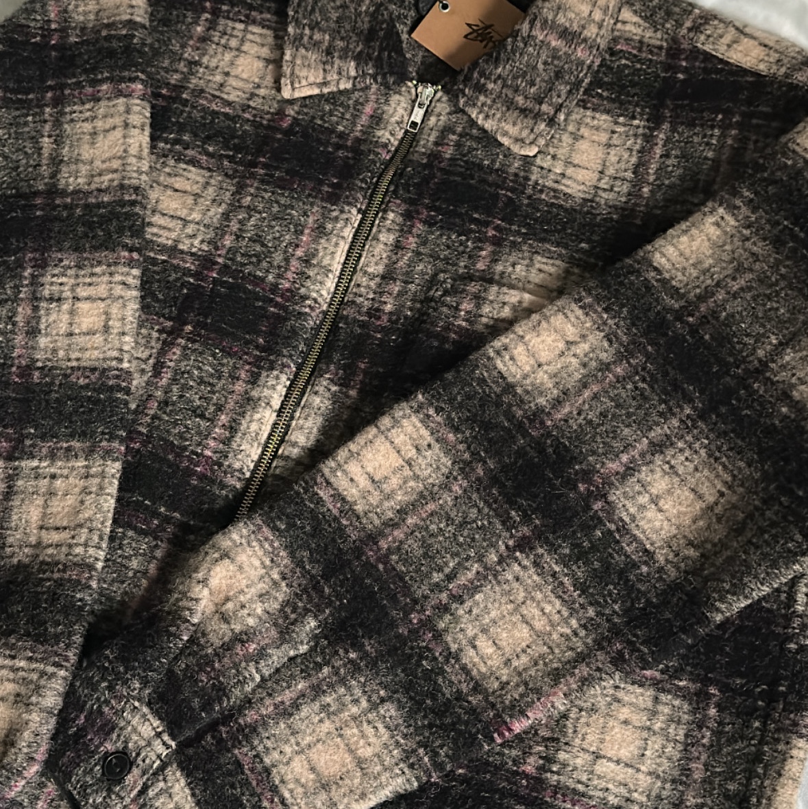 Stussy Wool Plaid Zip Shirt Lilac 착용 스타일