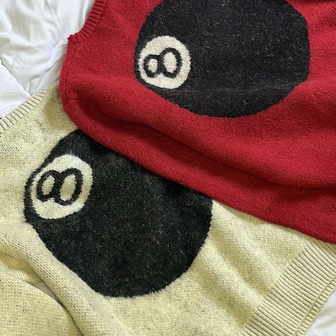 Stussy 8 Ball Heavy Brushed Mohair Sweater Cream 착용 스타일