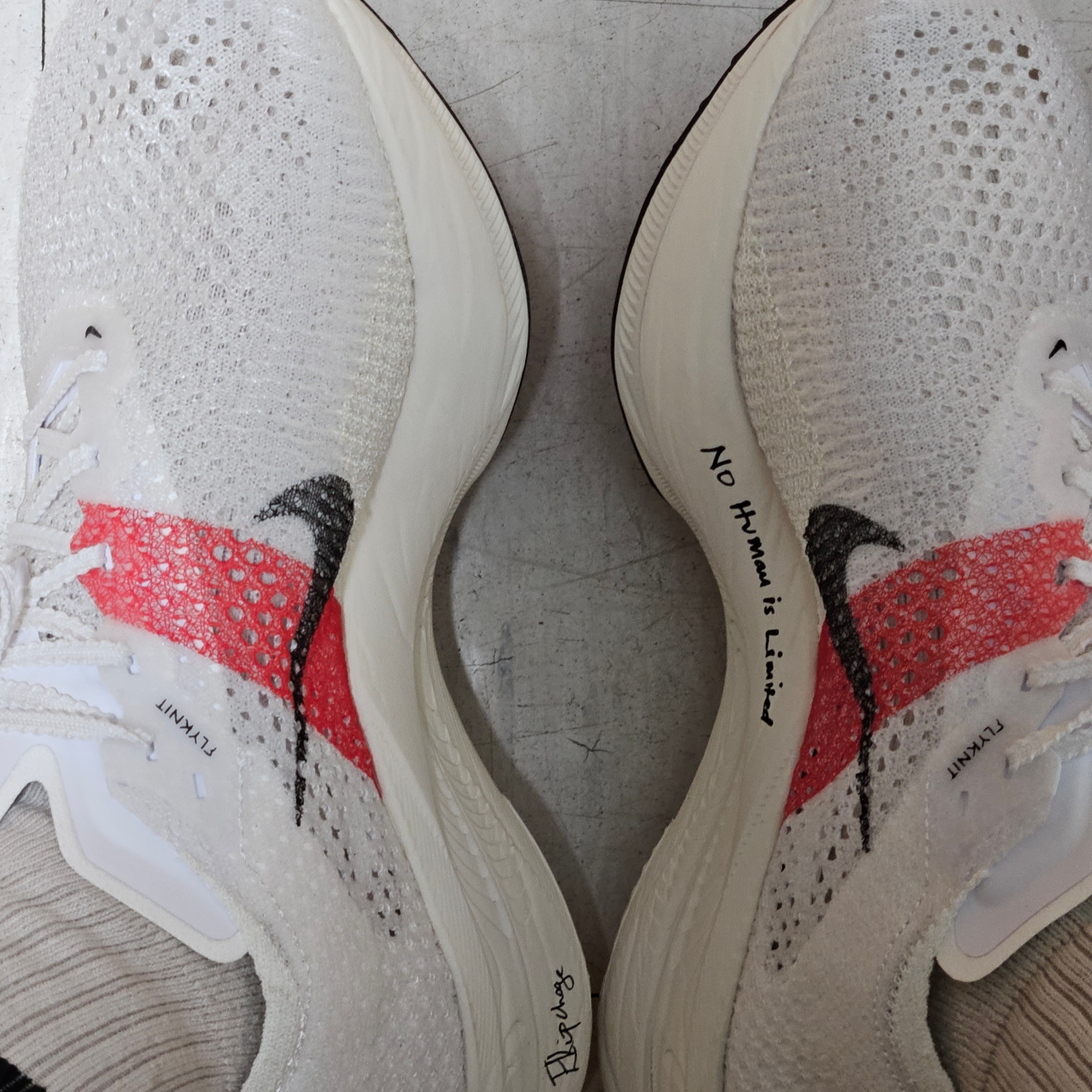 Nike ZoomX Vaporfly Next% 3 Eliud Kipchoge 착용 스타일