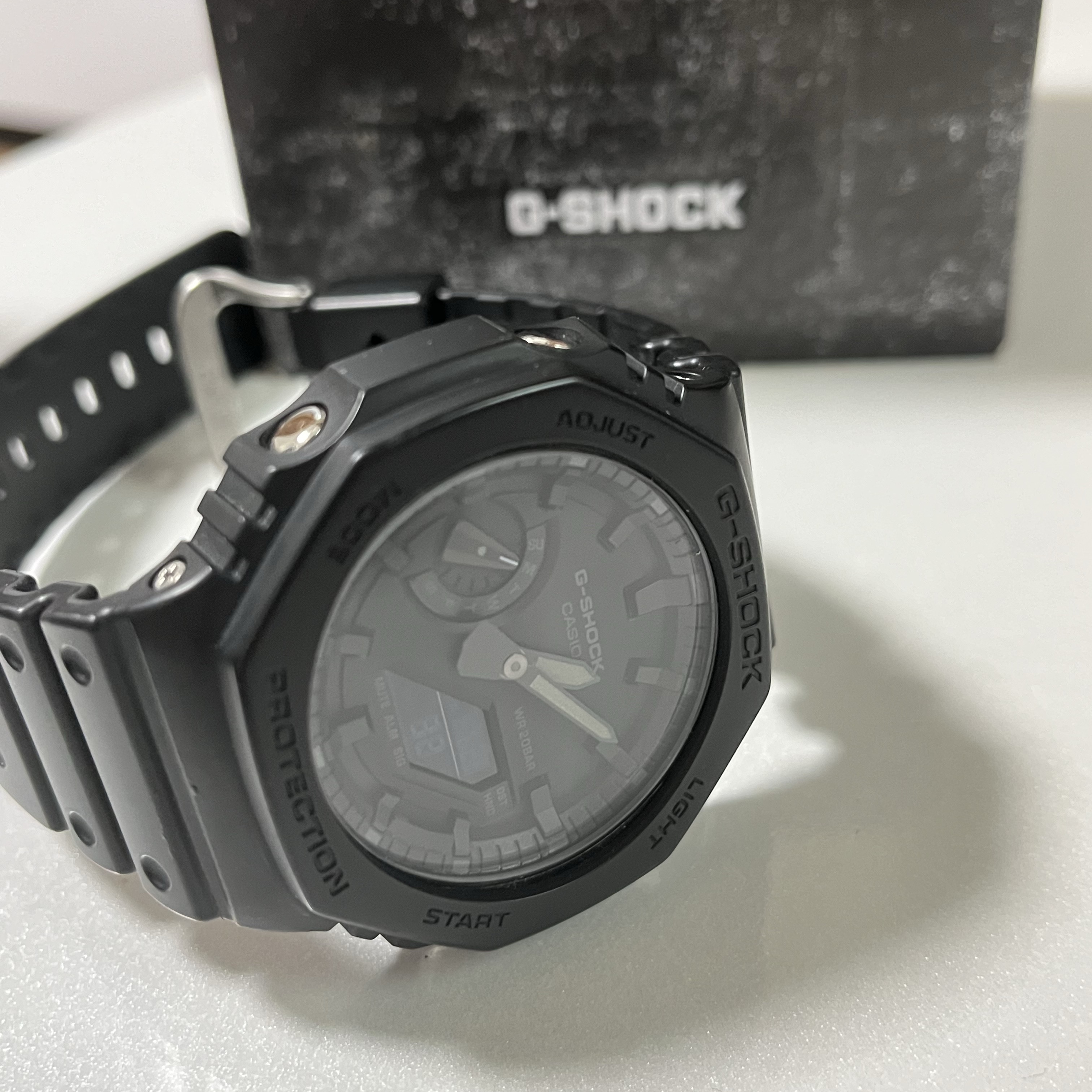 Casio G-Shock GA-2100-1A1 착용 스타일