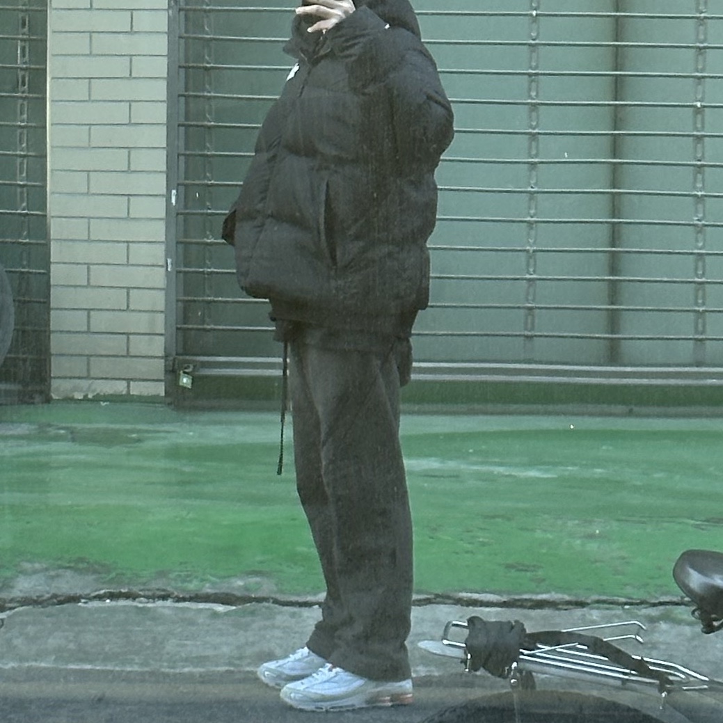 The North Face RMST Nuptse Jacket Black, Nike x Supreme Shox Ride 2 SP White 착용 스타일