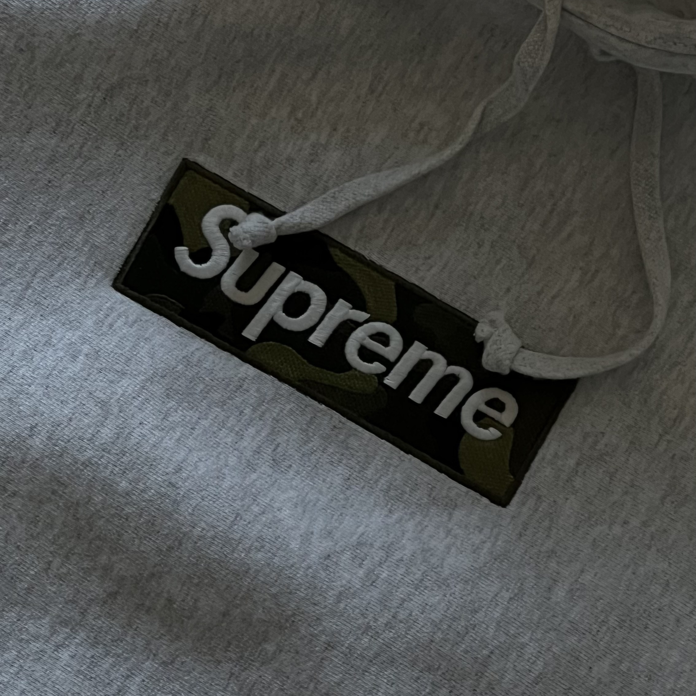 Supreme Box Logo Hooded Sweatshirt Ash Grey - 23FW 착용 스타일