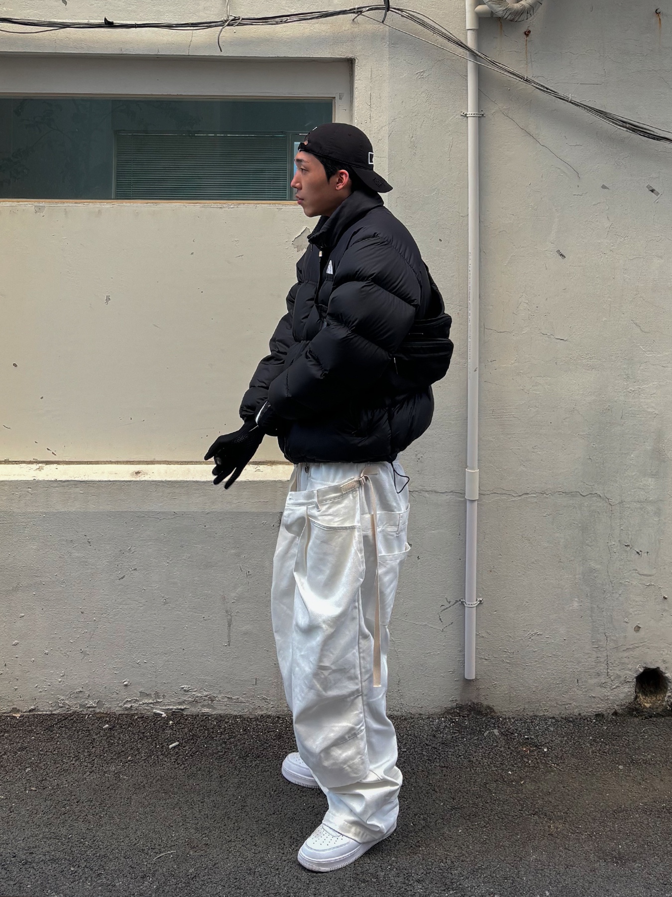 Nike Air Force 1 '07 Low White, The North Face 1996 Eco Nuptse Jacket Real Black 착용 스타일 - 1