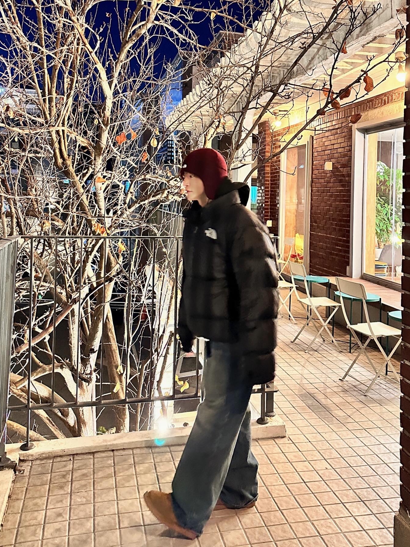 The North Face 1996 Eco Nuptse Jacket Black 착용 스타일 - 2