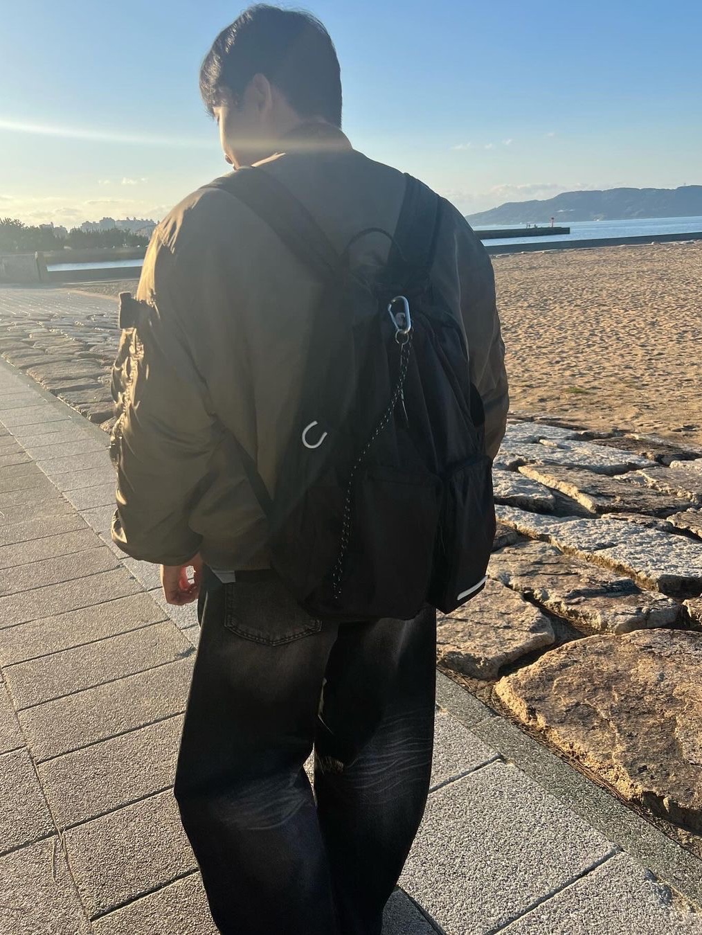RAWROW String Wind Backpack 020 Green 착용 스타일 - 1