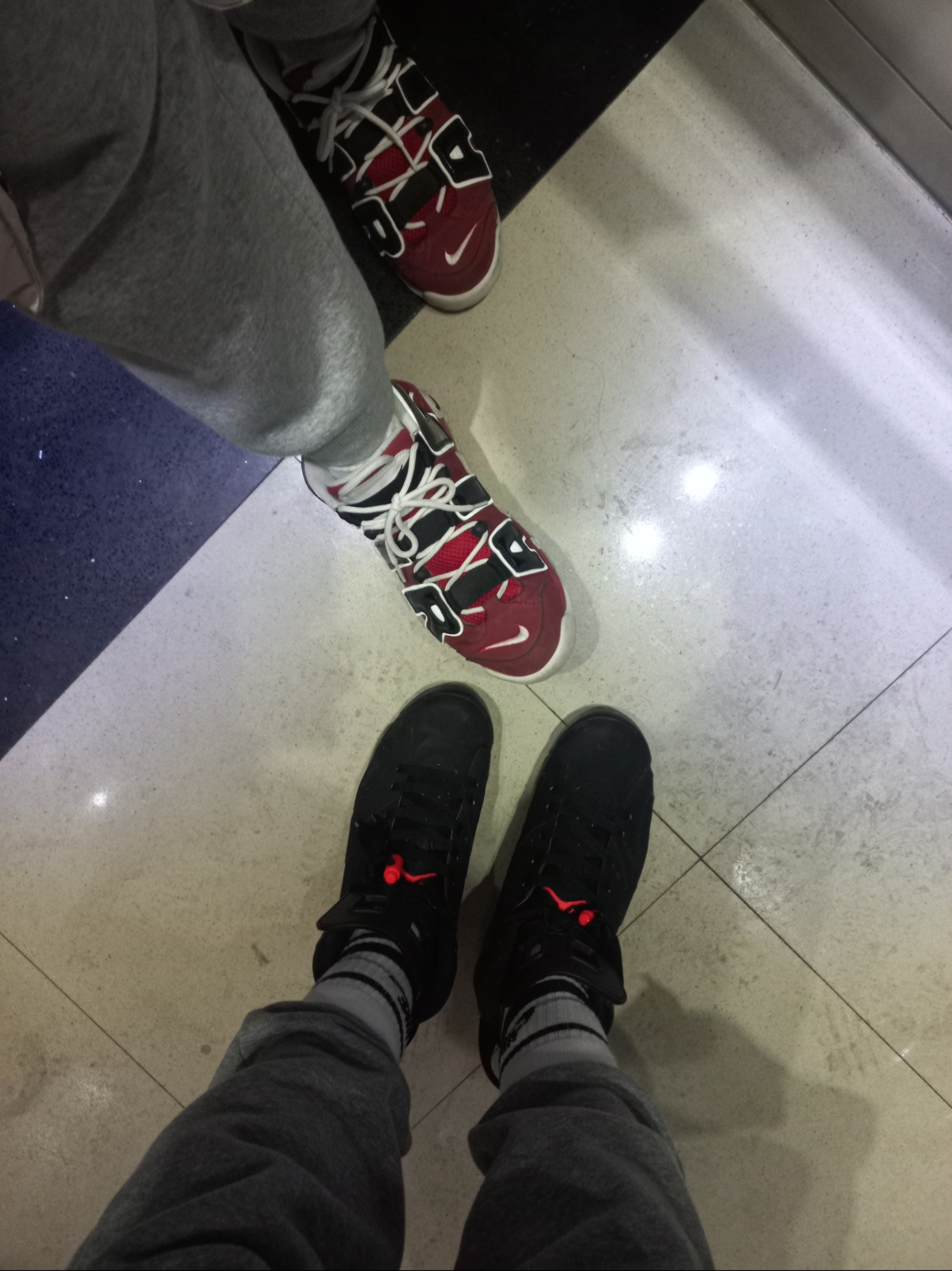Jordan 6 Retro Infrared 2019, Nike Air More Uptempo 96 Bulls 2021 착용 스타일