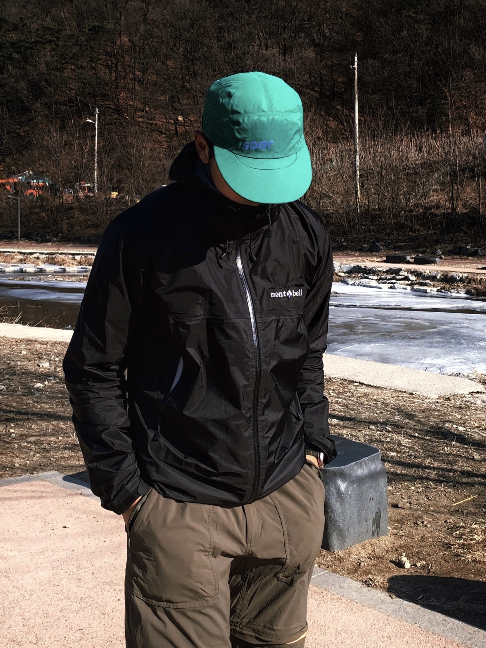 Montbell Storm Cruiser Jacket Black 착용 스타일