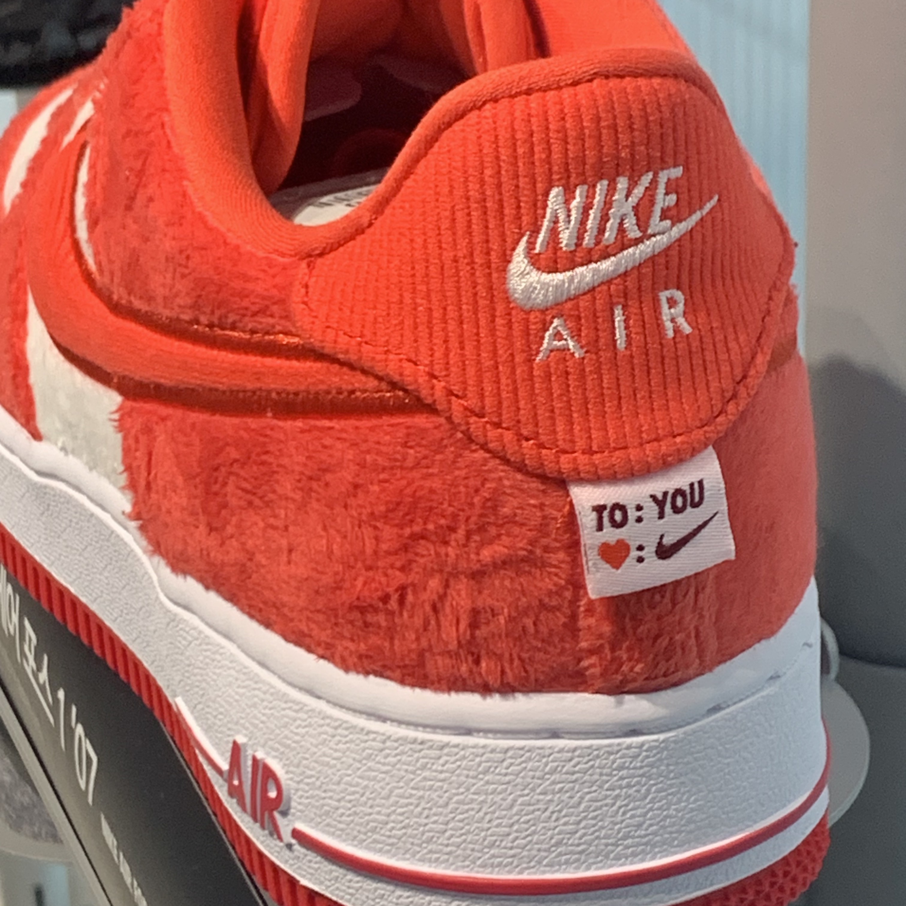 (GS) Nike Air Force 1 Low Valentine Day Team Red 착용 스타일 - 2