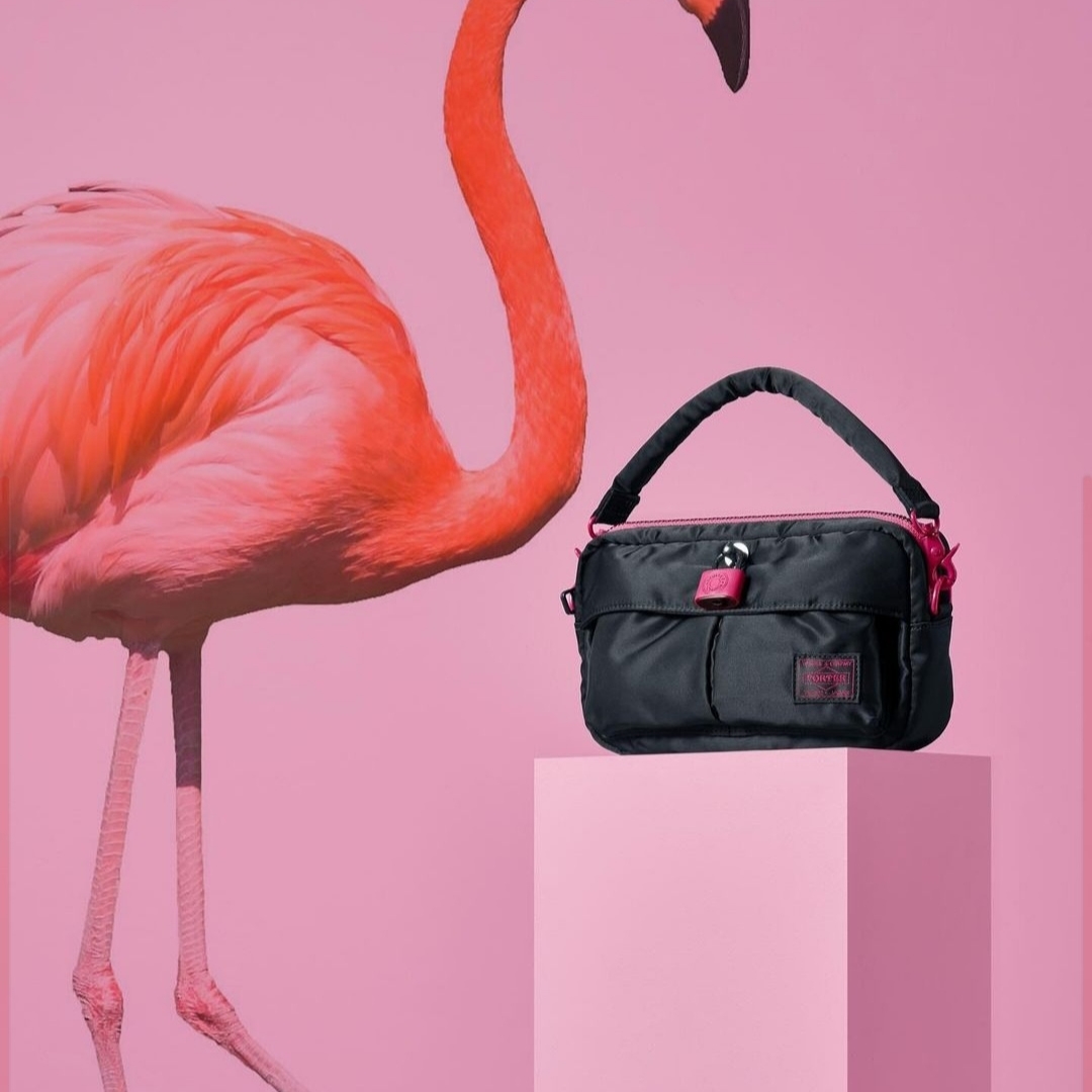 Porter Flamingo 2way Shoulder Bag Black 착용 스타일
