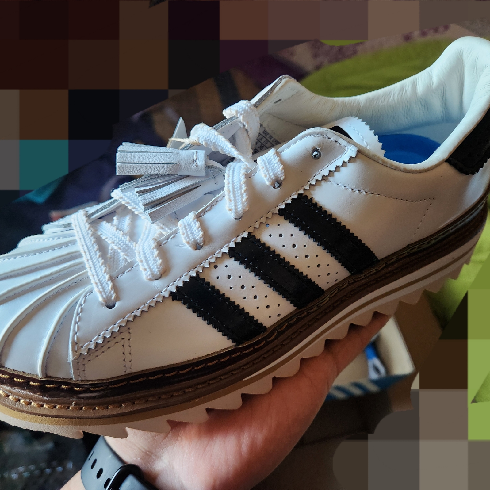Adidas x Clot Superstar Cloud White Core Black 착용 스타일