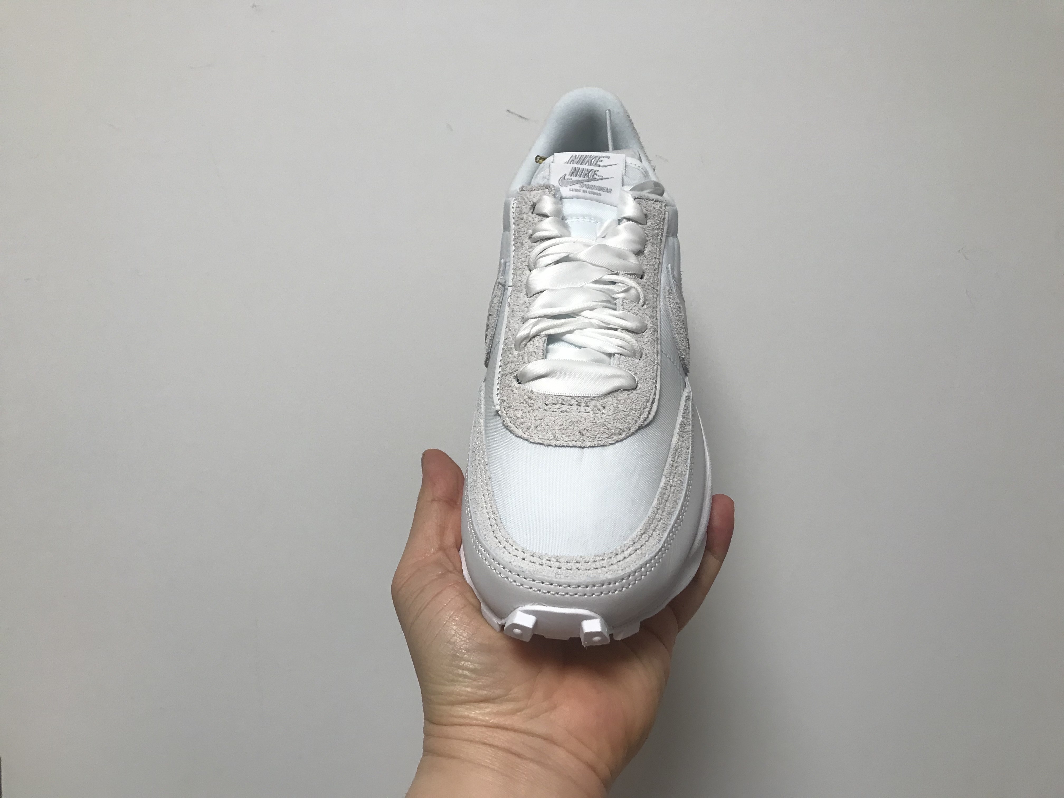 Nike x Sacai LDWaffle White Nylon 착용 스타일 - 4