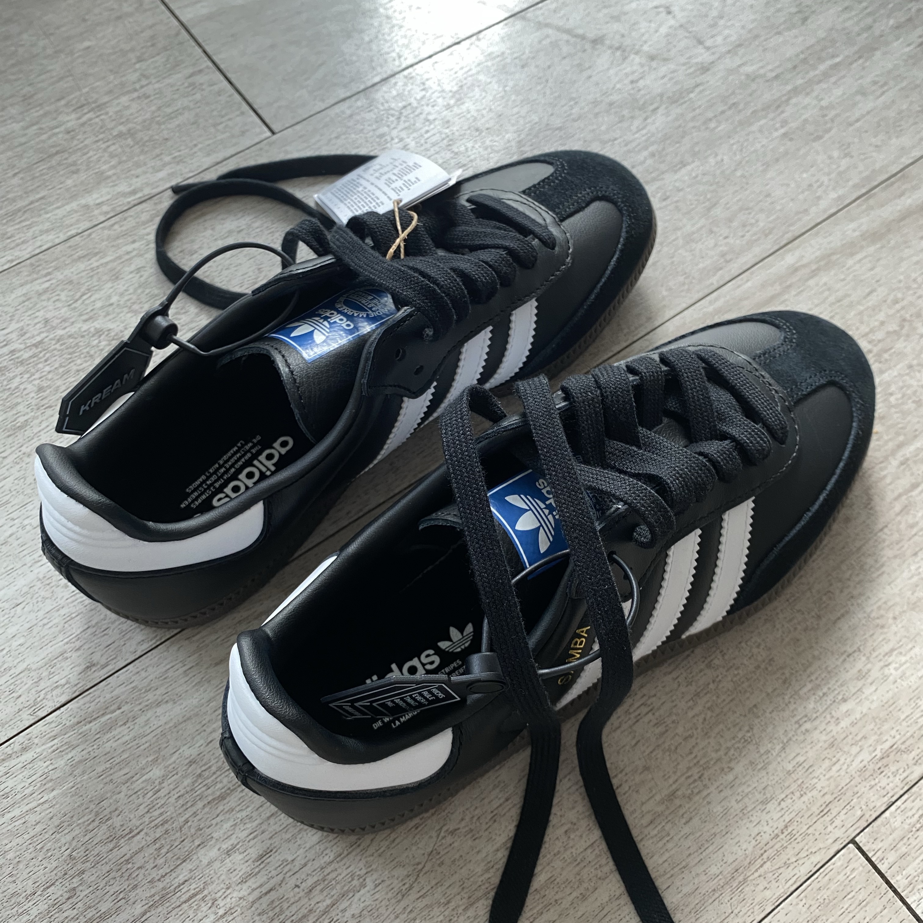 Adidas Samba OG Black White Gum 착용 스타일 - 1
