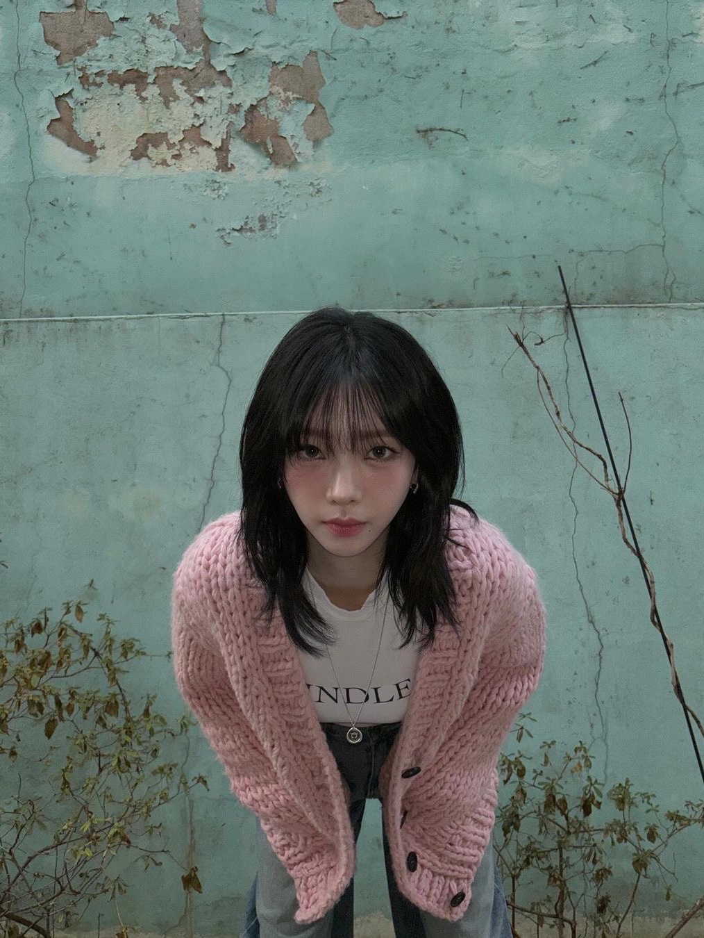 Surgery Mindless Long Sleeves Black, Surgery Mindless Long Sleeves White 착용 스타일 - 1